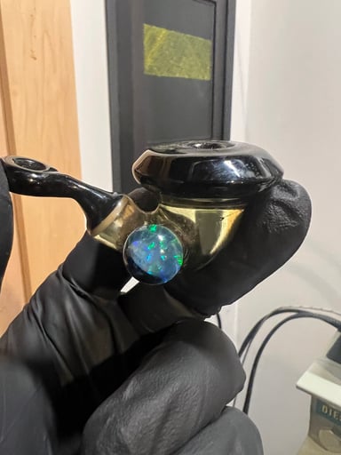 Preview pic of Jmass glass Sherlock pendant