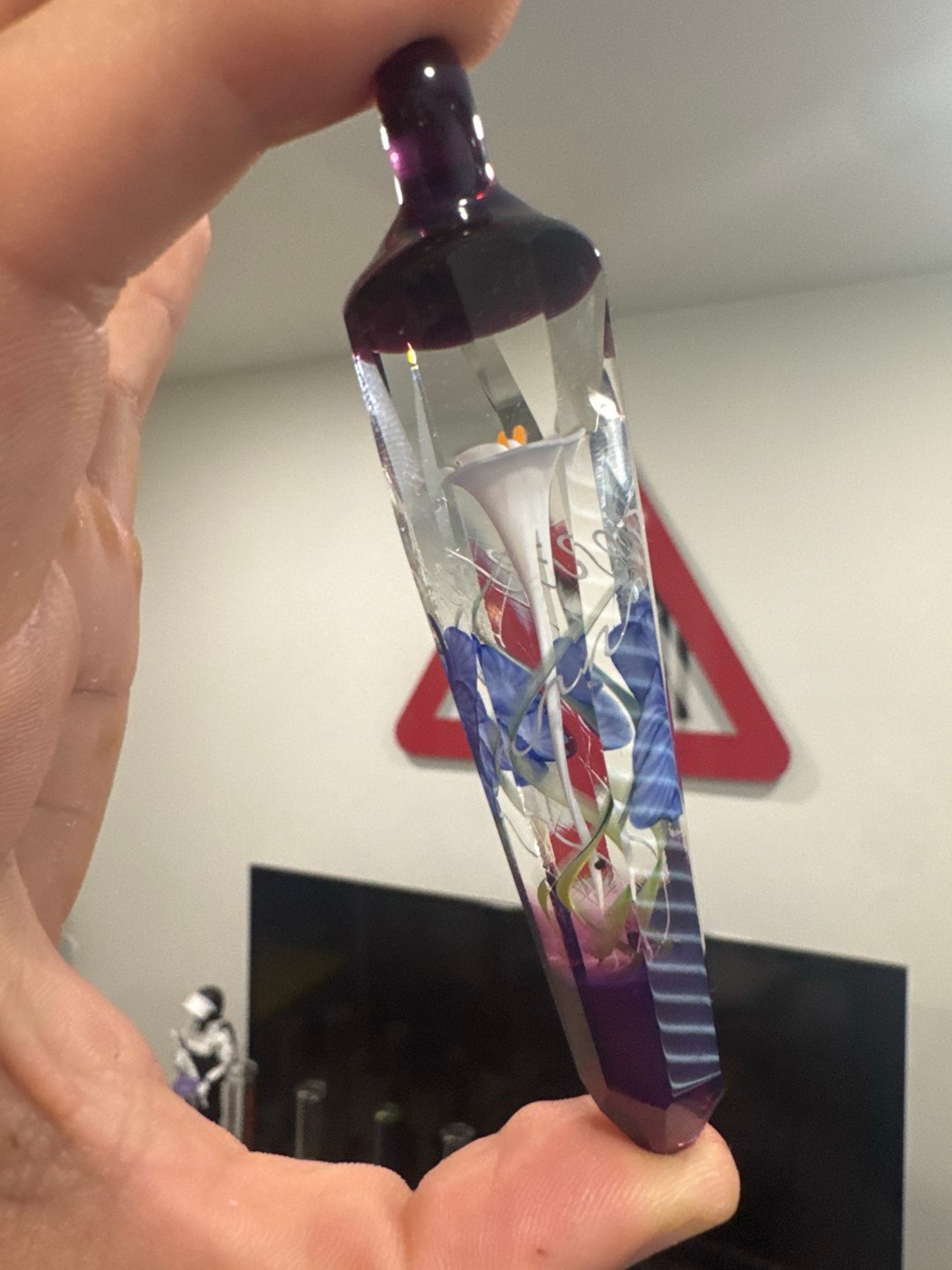 Preview pic of Faceted Delong Pendy