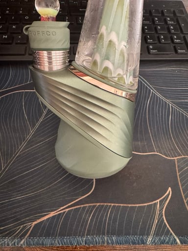 Preview pic of Puffco peak pro flourish base only