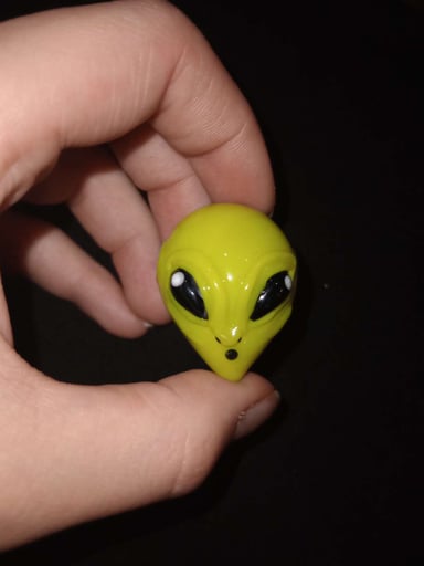 Preview pic of Alien Pendant
