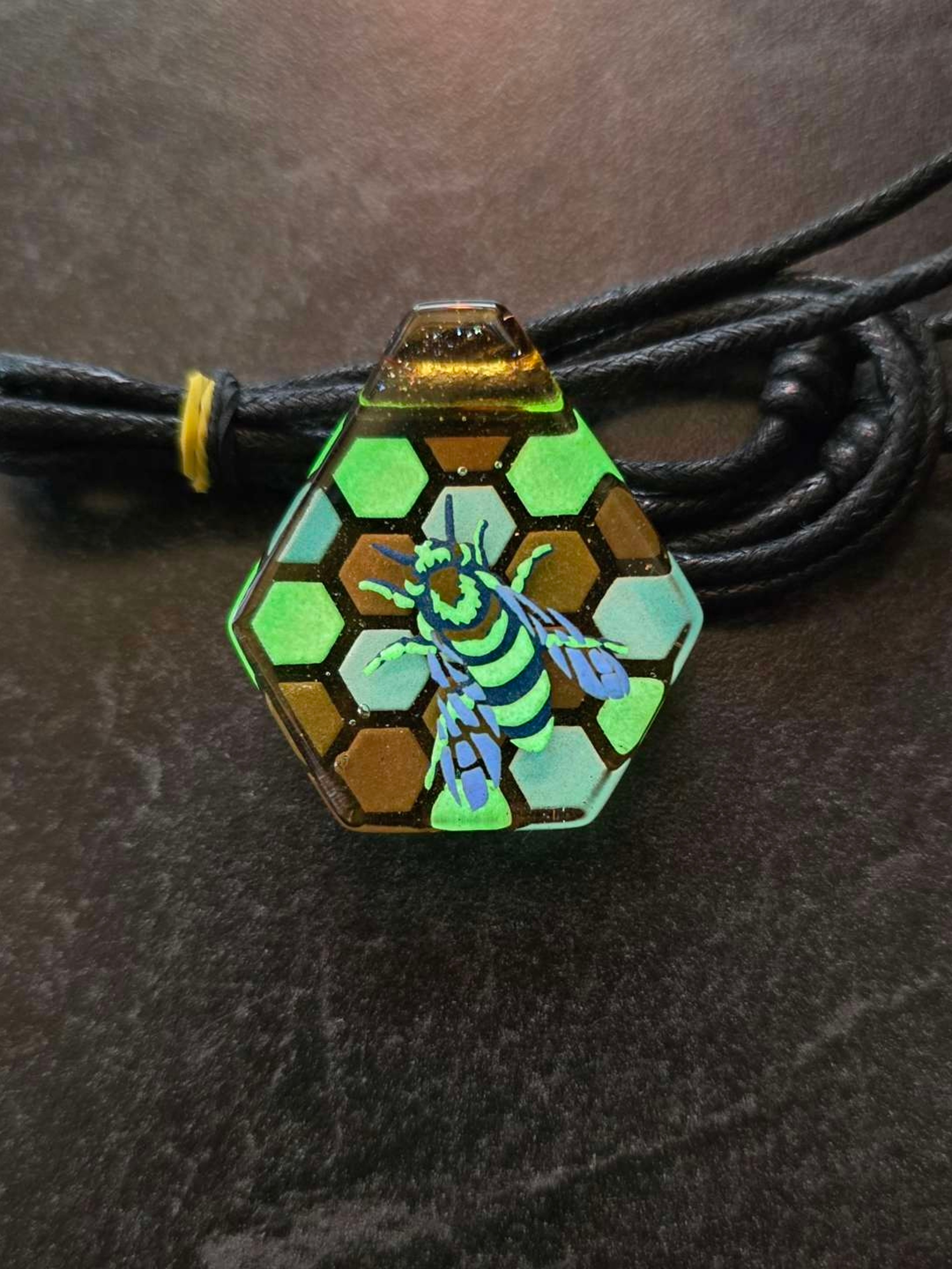 Preview pic of Honeycomb Bee Layered Glow Pendant