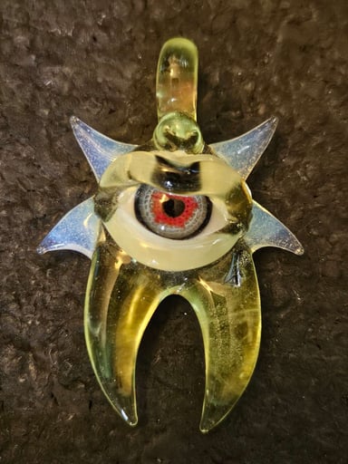 Preview pic of Angry UV Eye Claw pendant