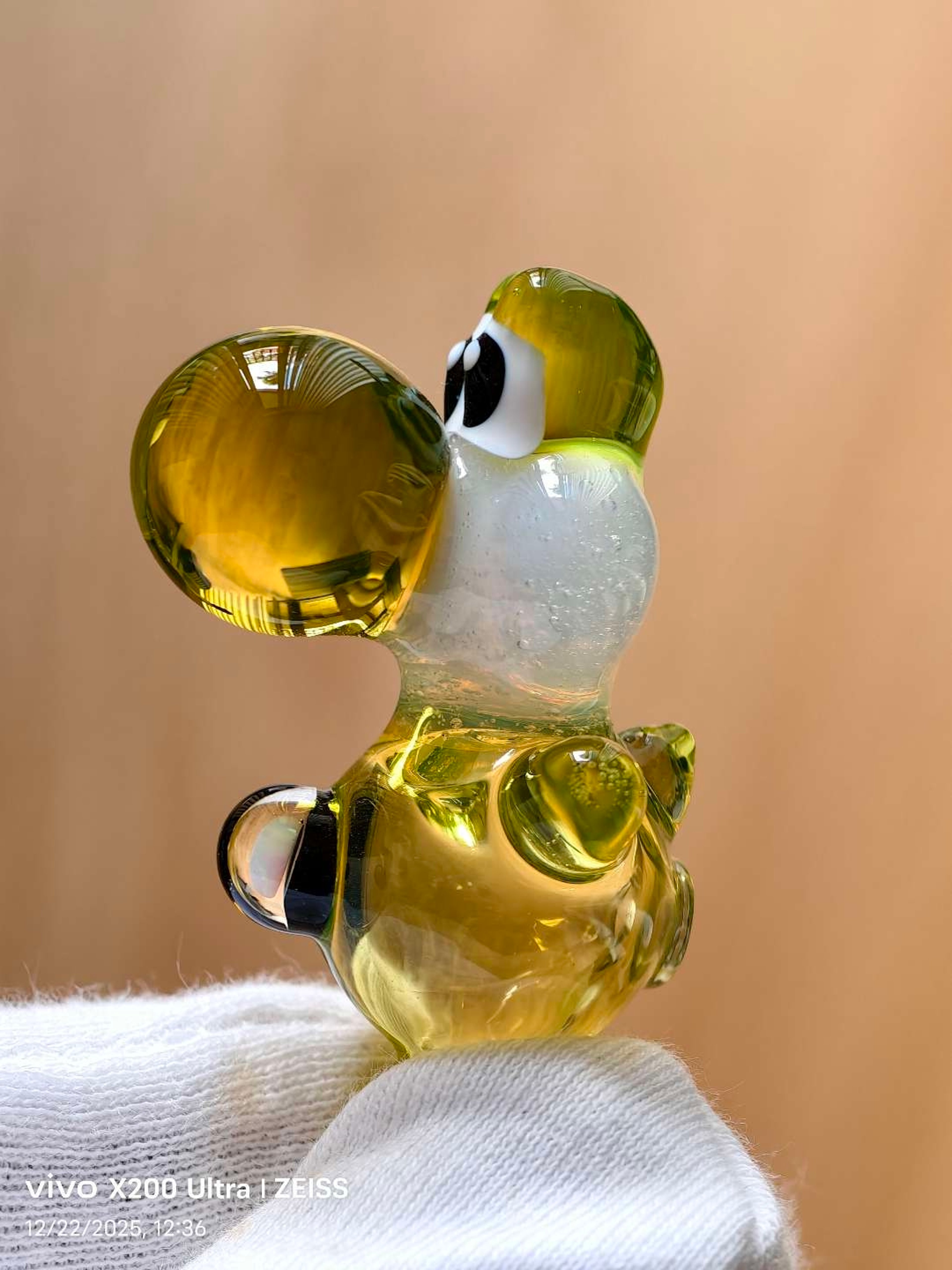 Preview pic of Bellz Glass / Danigirl Glass Yoshi