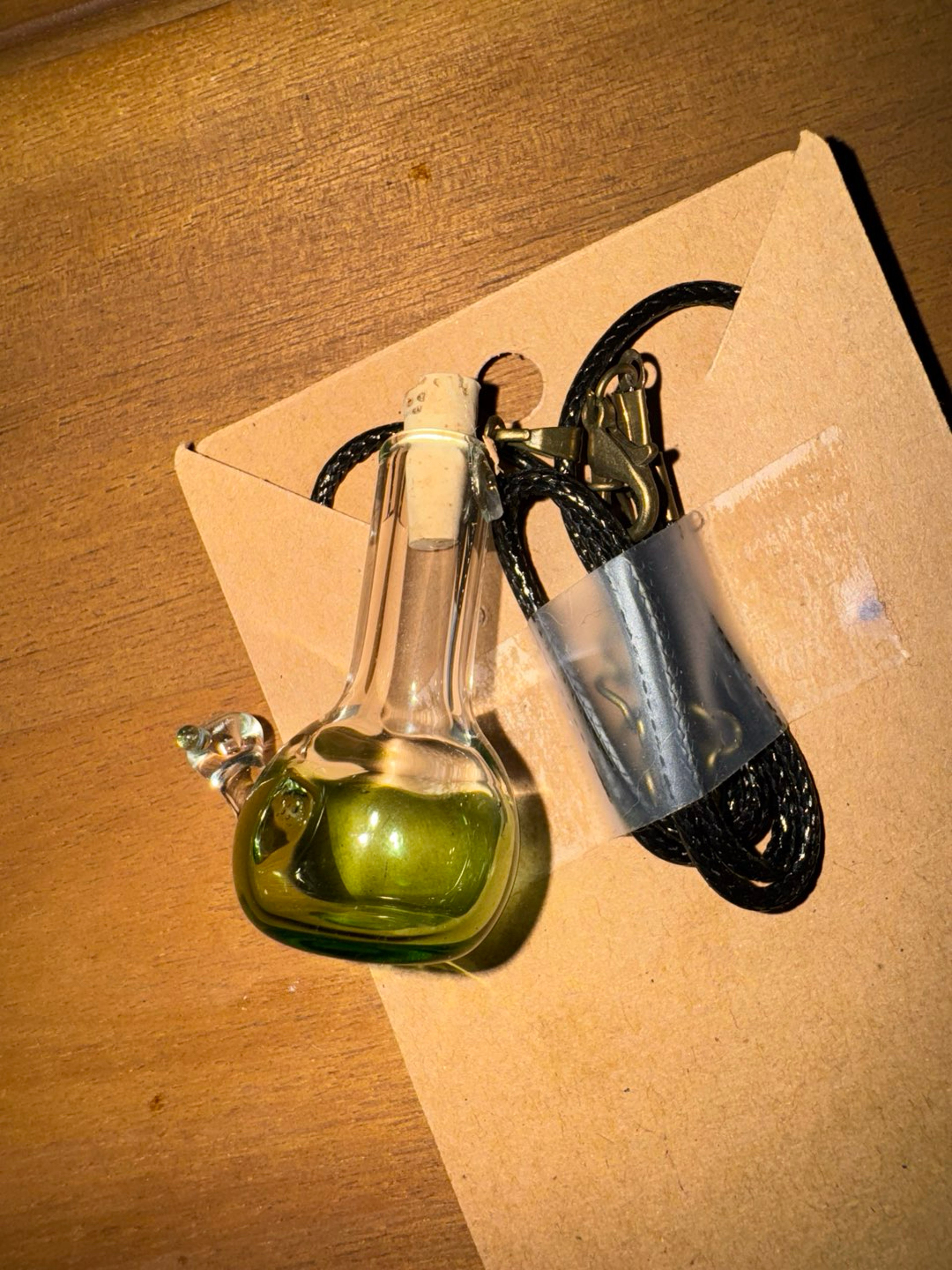 Preview pic of Iota Glass Pendant