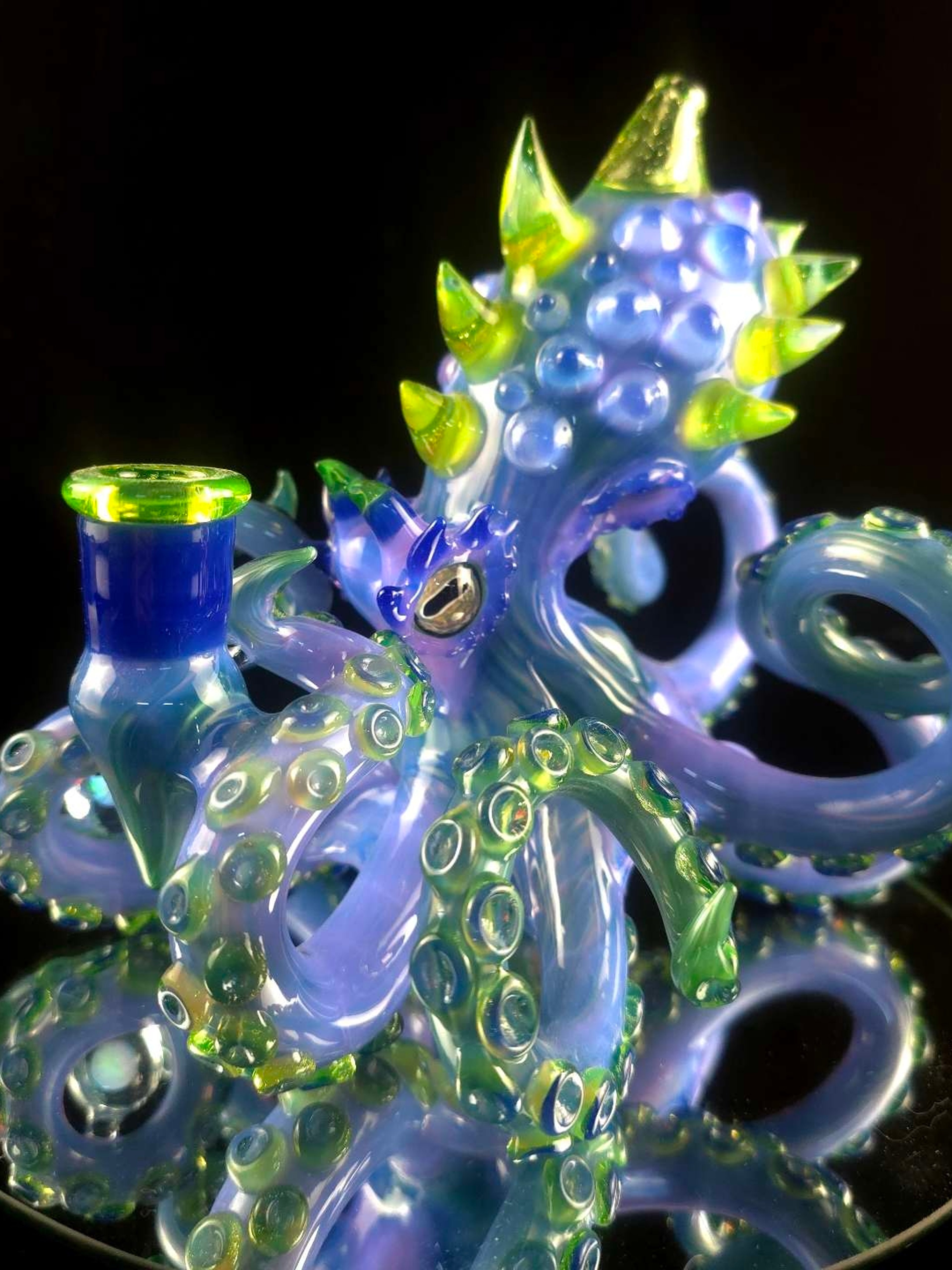 Uv and cfl reactive octopus sculpture image 0