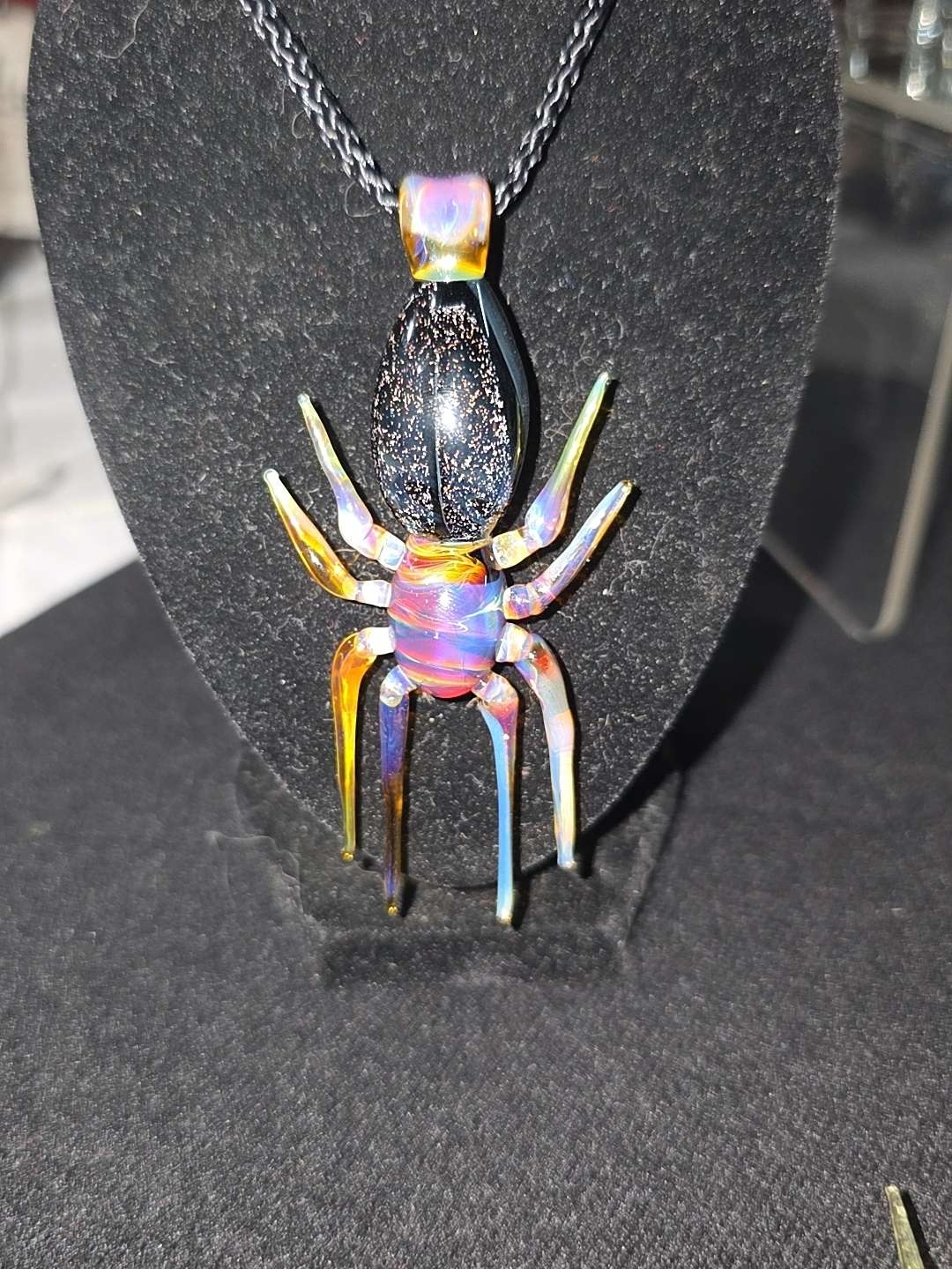 Spider pendant image 0