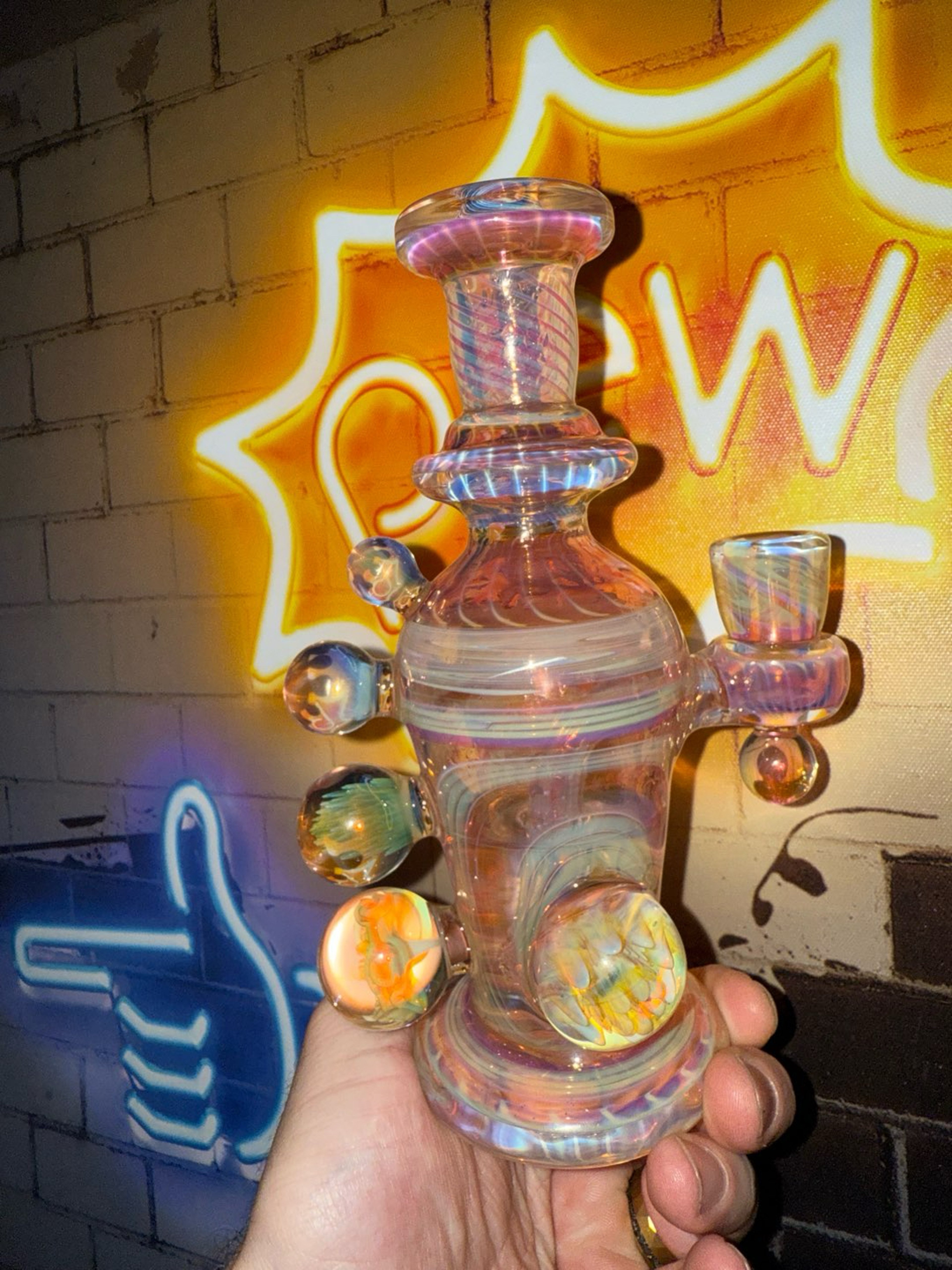 Preview pic of Maka Billion