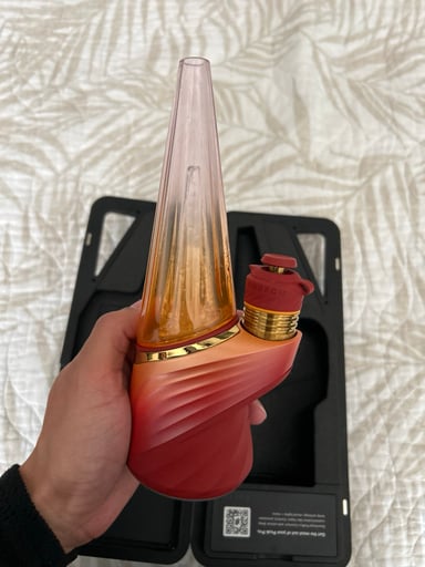 Preview pic of Used daybreak puffco