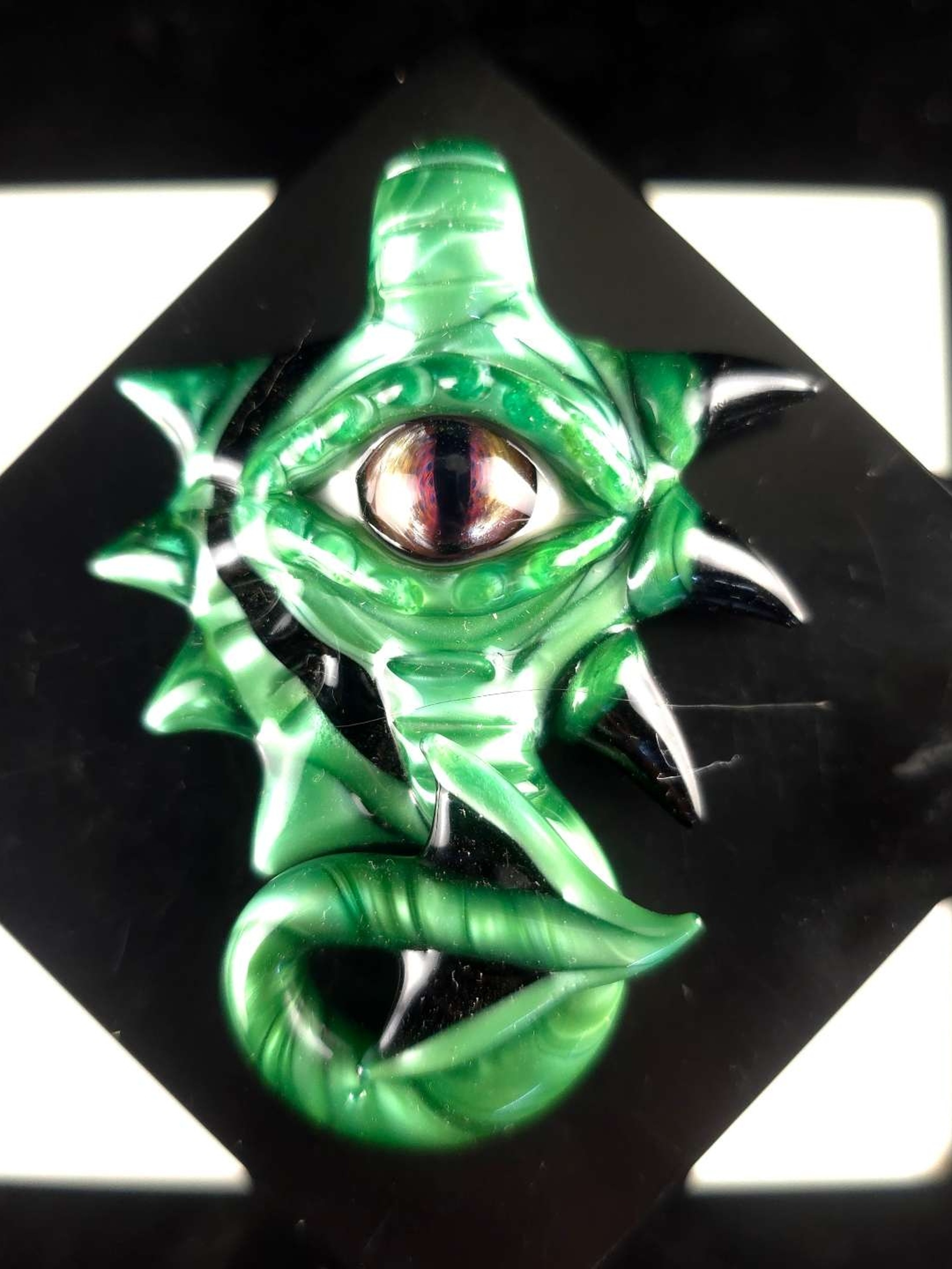 Dragons eye pendant image 0