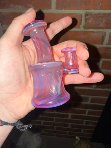 Preview pic of Boogie glass twisted cube