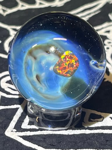 Preview pic of Silver fume space marble with opal