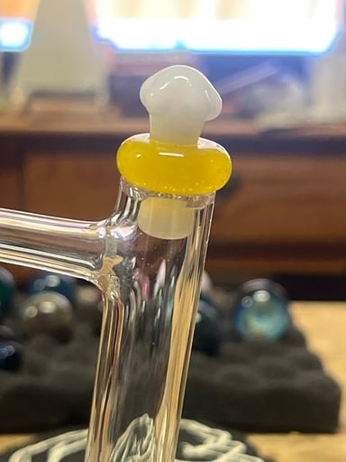 Preview pic of Yellow and white carb cap for tower