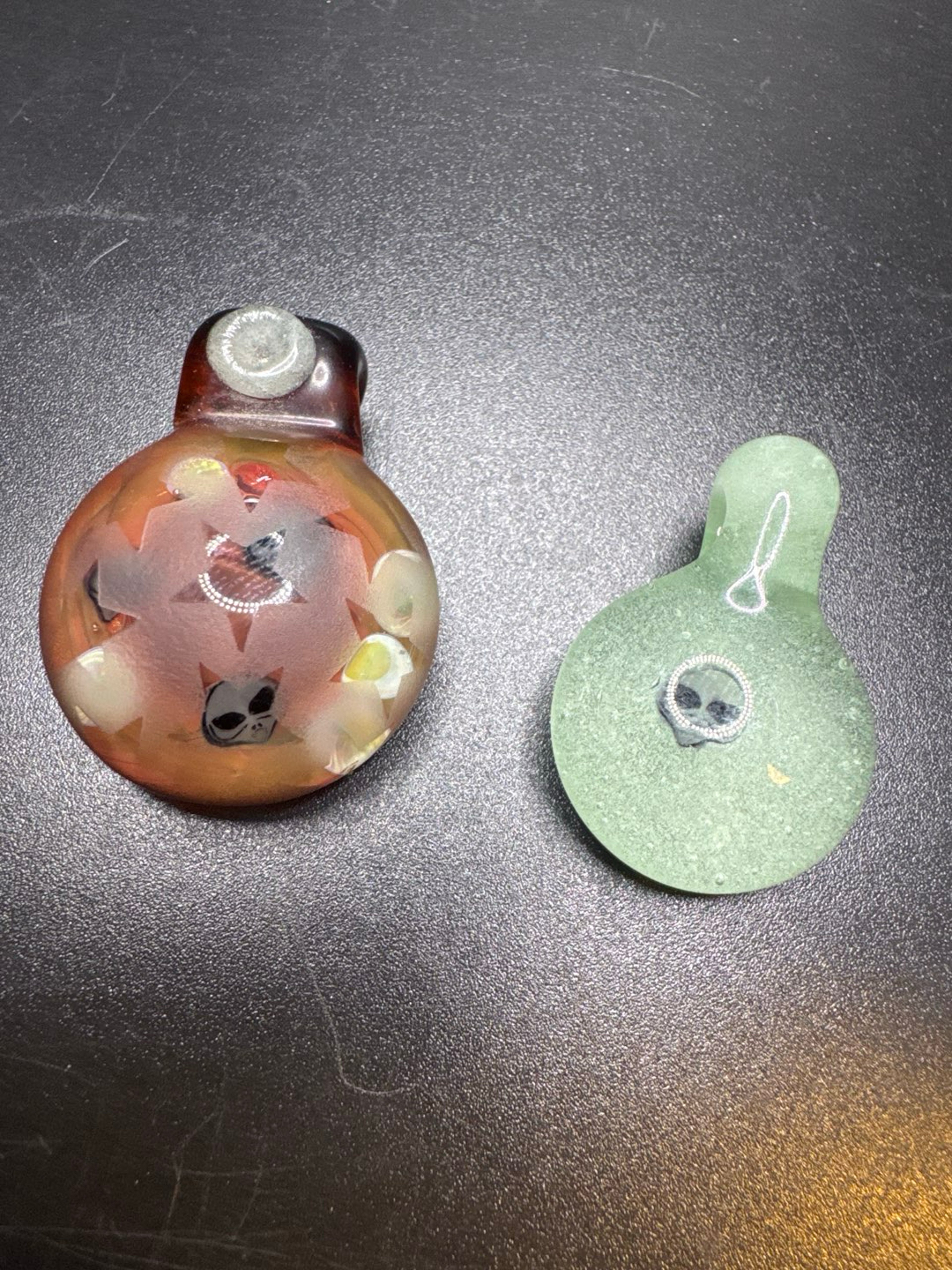 Preview pic of 2 for 1 alien invader pendants