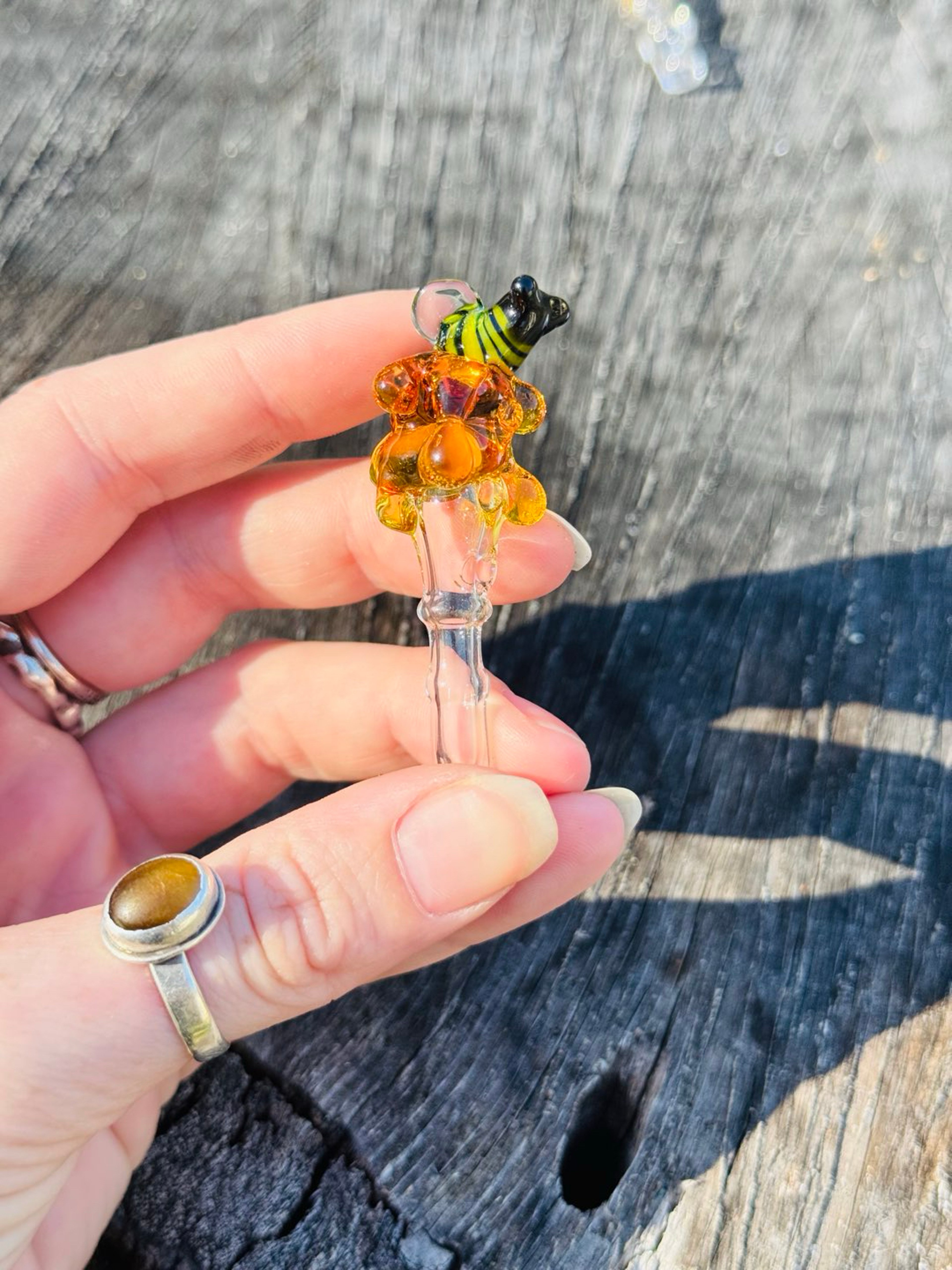 Preview pic of Bee w/ honey drips joystick 3DXL