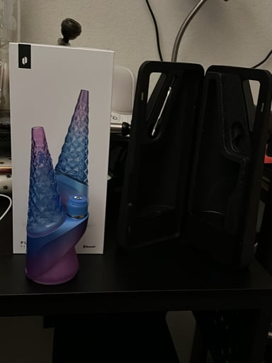 Preview pic of Limited edition puffco Indiglow