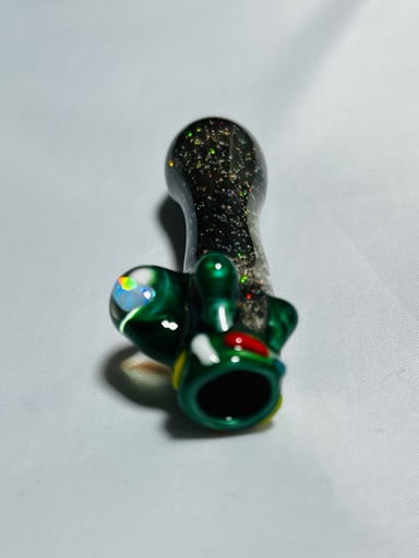 Preview pic of Crushed Opal Melt Away Chillum