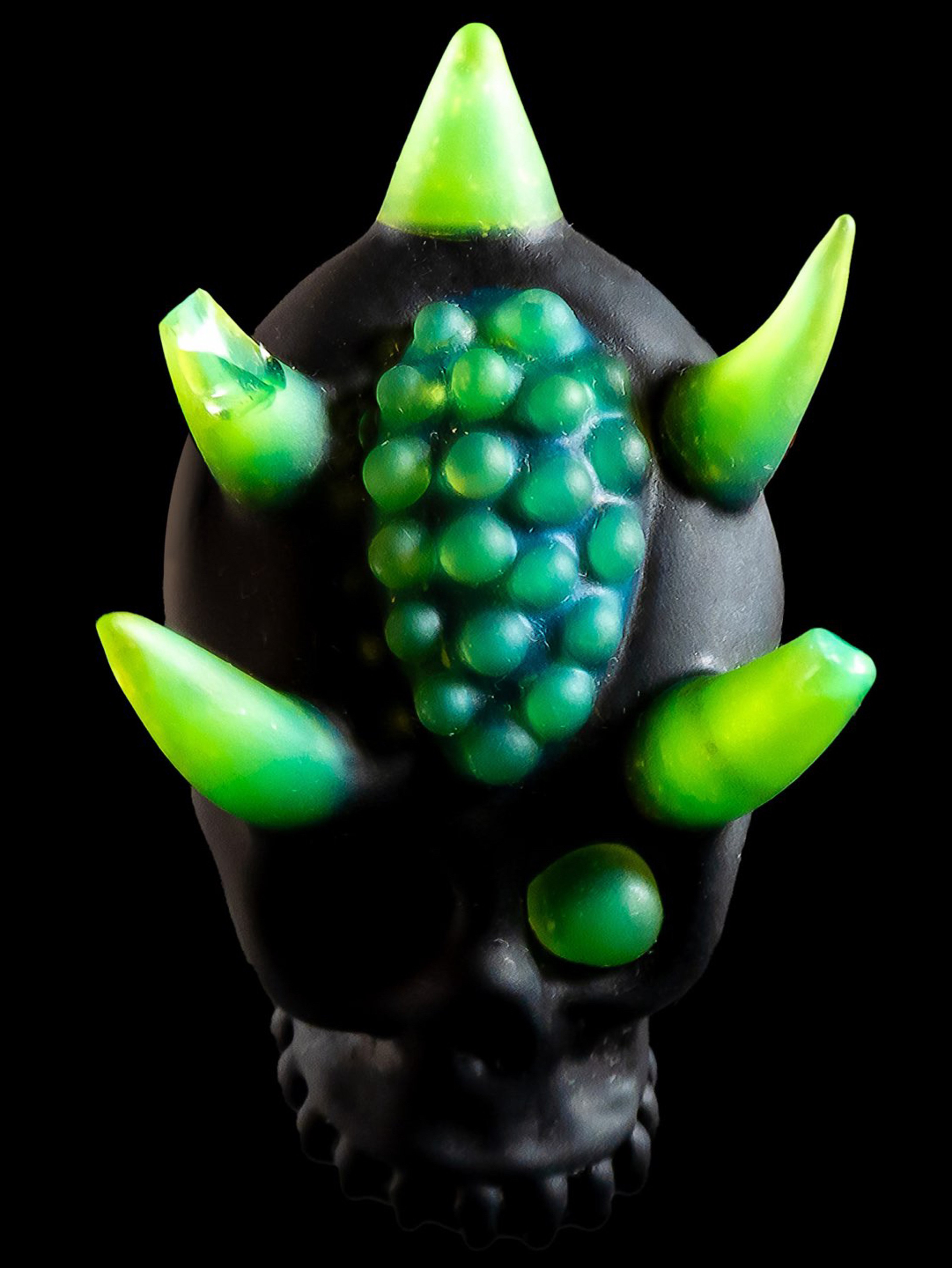 Aquariust Skull Pendant - Broken Horns image 0
