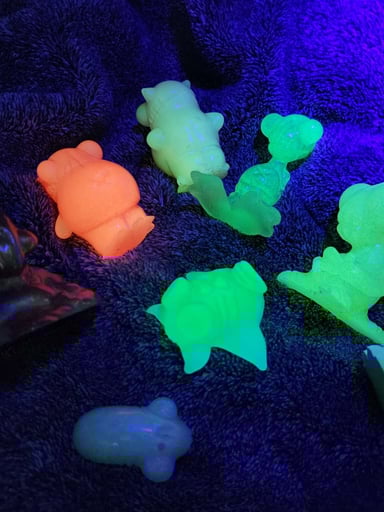 Preview pic of Brandon Martin handcast uv reactive resin toys