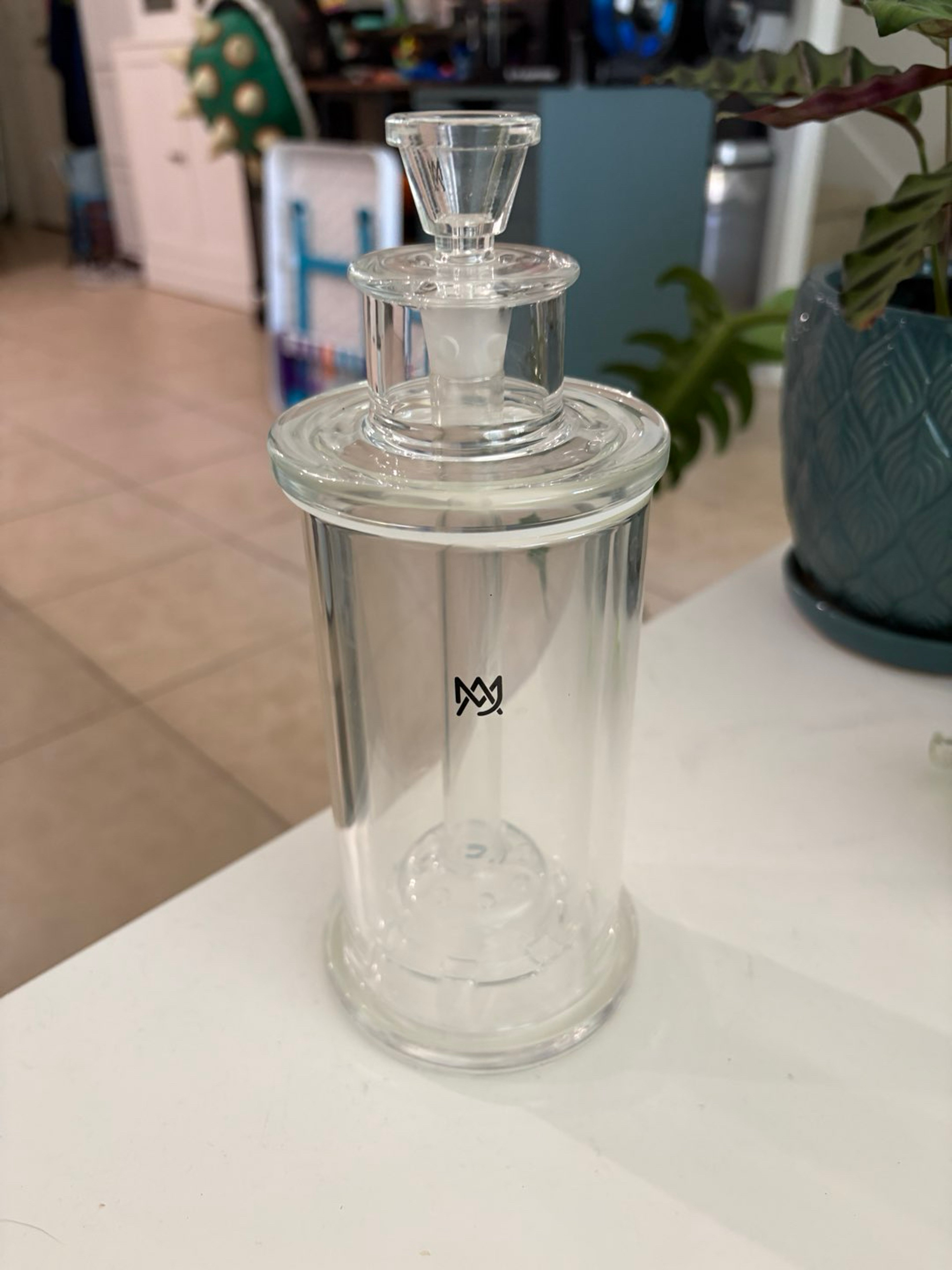 Preview pic of MJ Arsenal Piston Gravity Bong