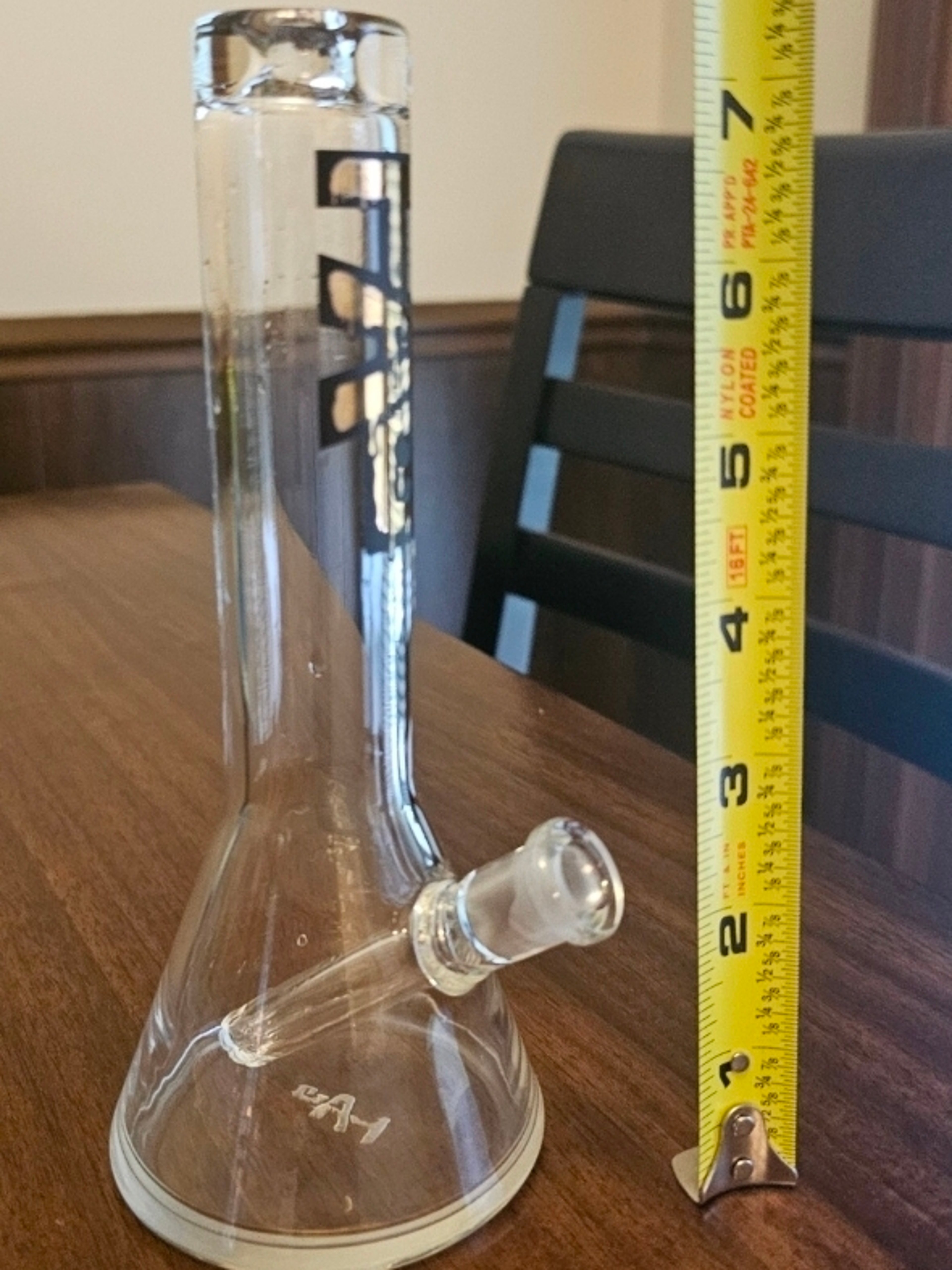 Preview pic of TAG - 7.5" Beaker Bong with Fixed Showerhead Downstem 32x4MM (35 Degree) (10MM Female)