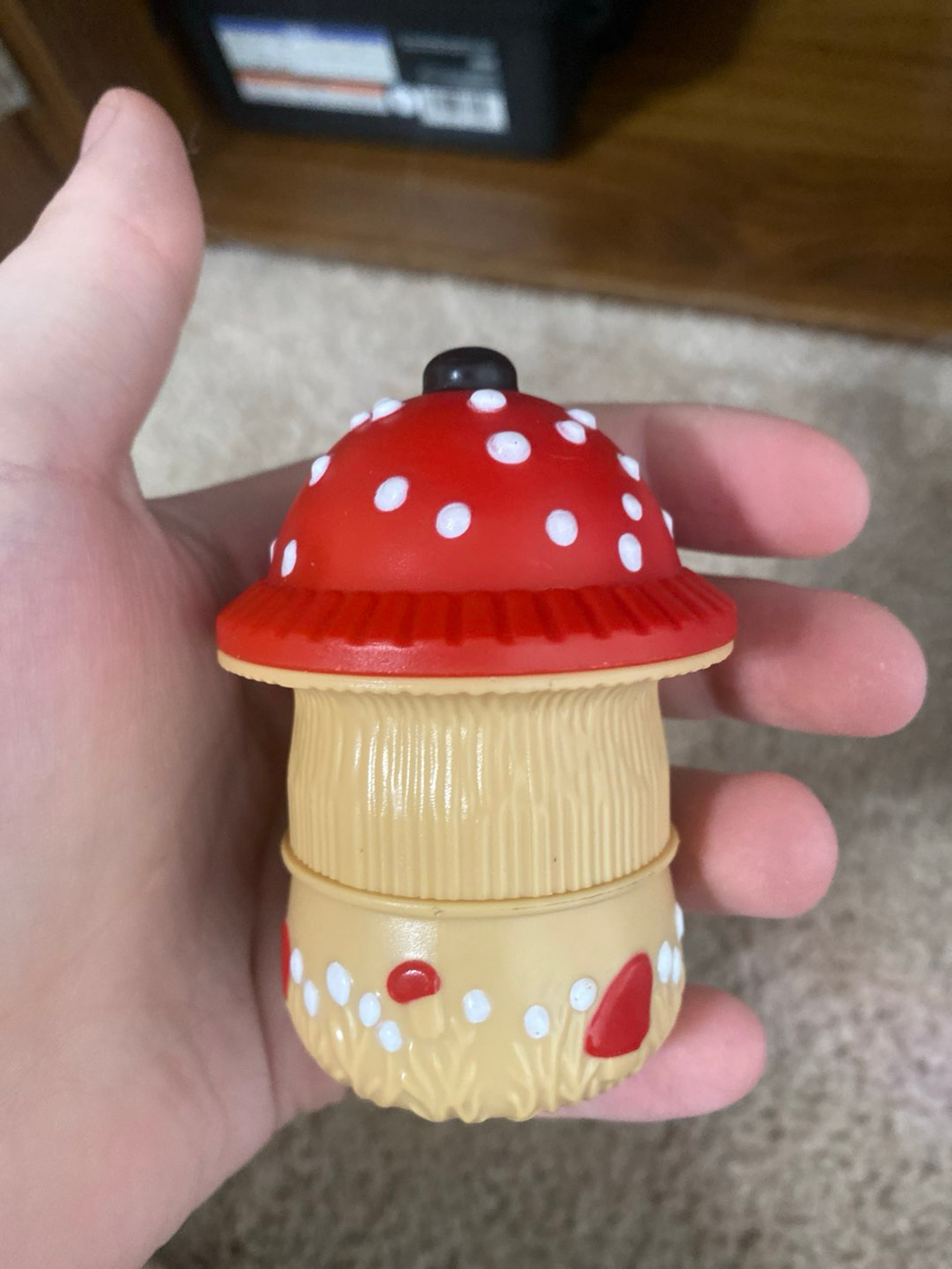 Preview pic of Mushroom grinder