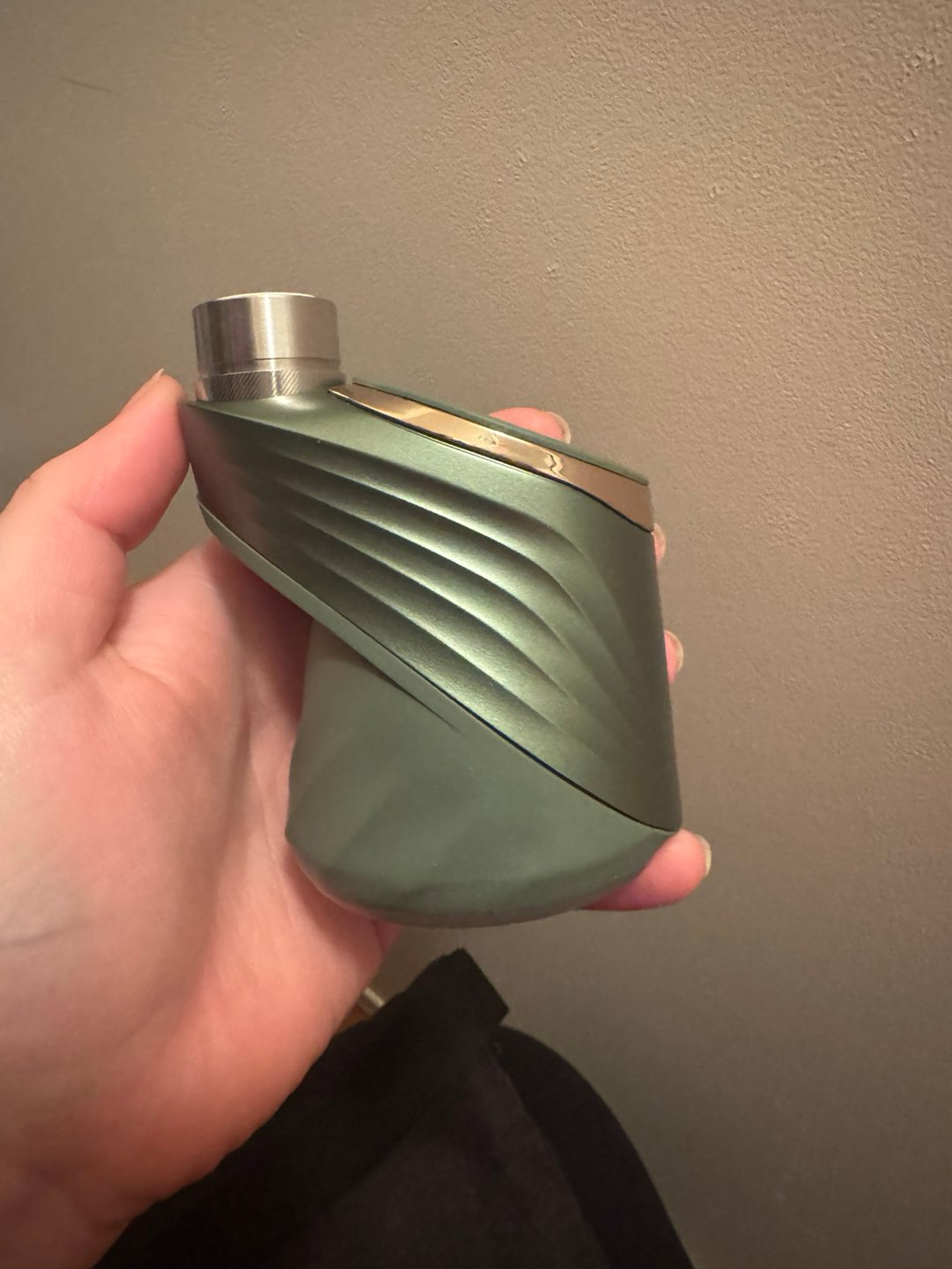 Preview pic of Flourish puffco peak device with 3d Chamber