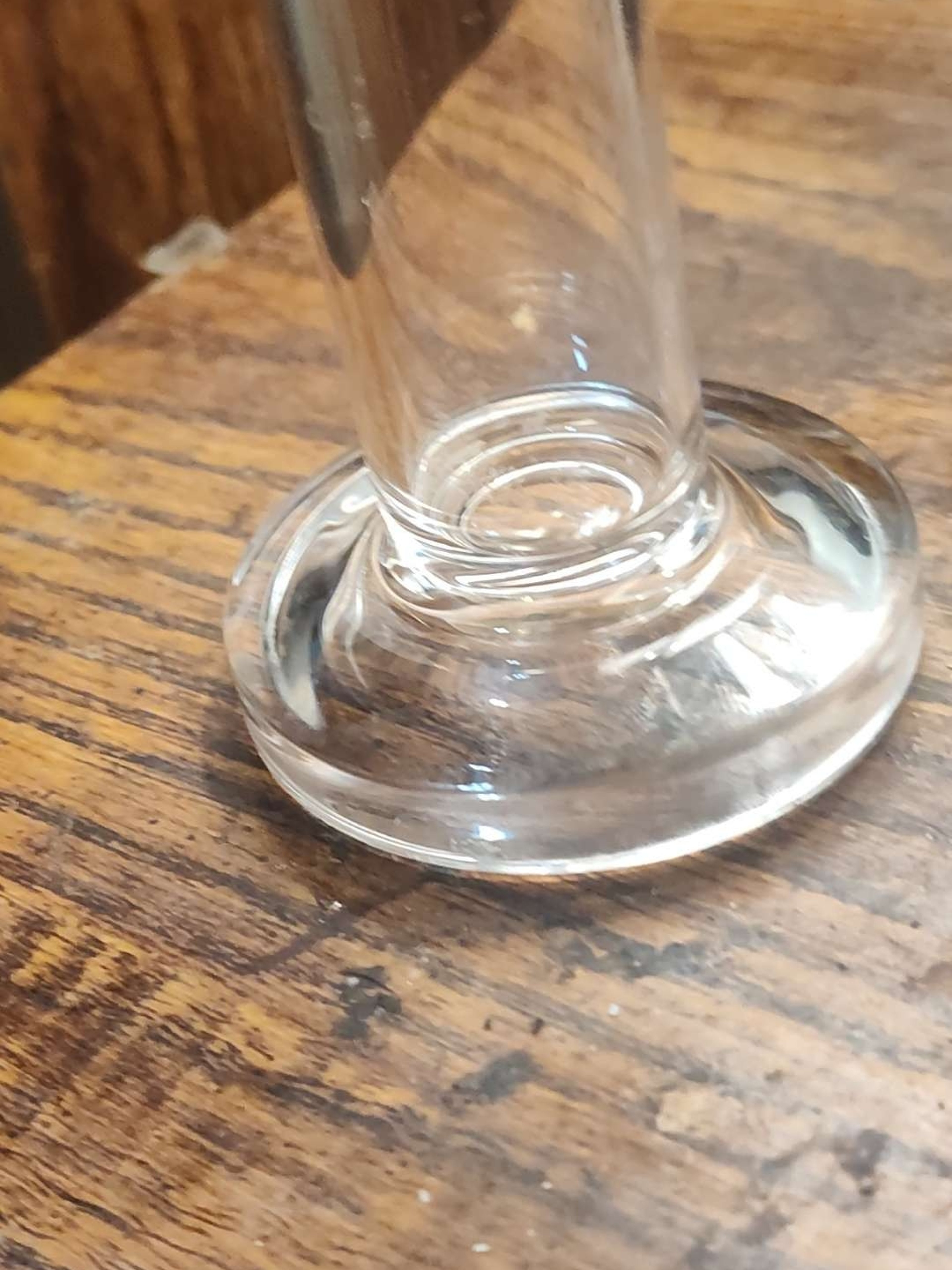 Preview pic of Puffco Pivot Glass Stand