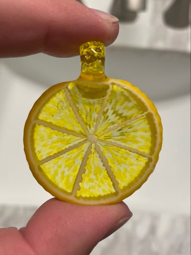 Preview pic of Lyons glass xl cfl pendant