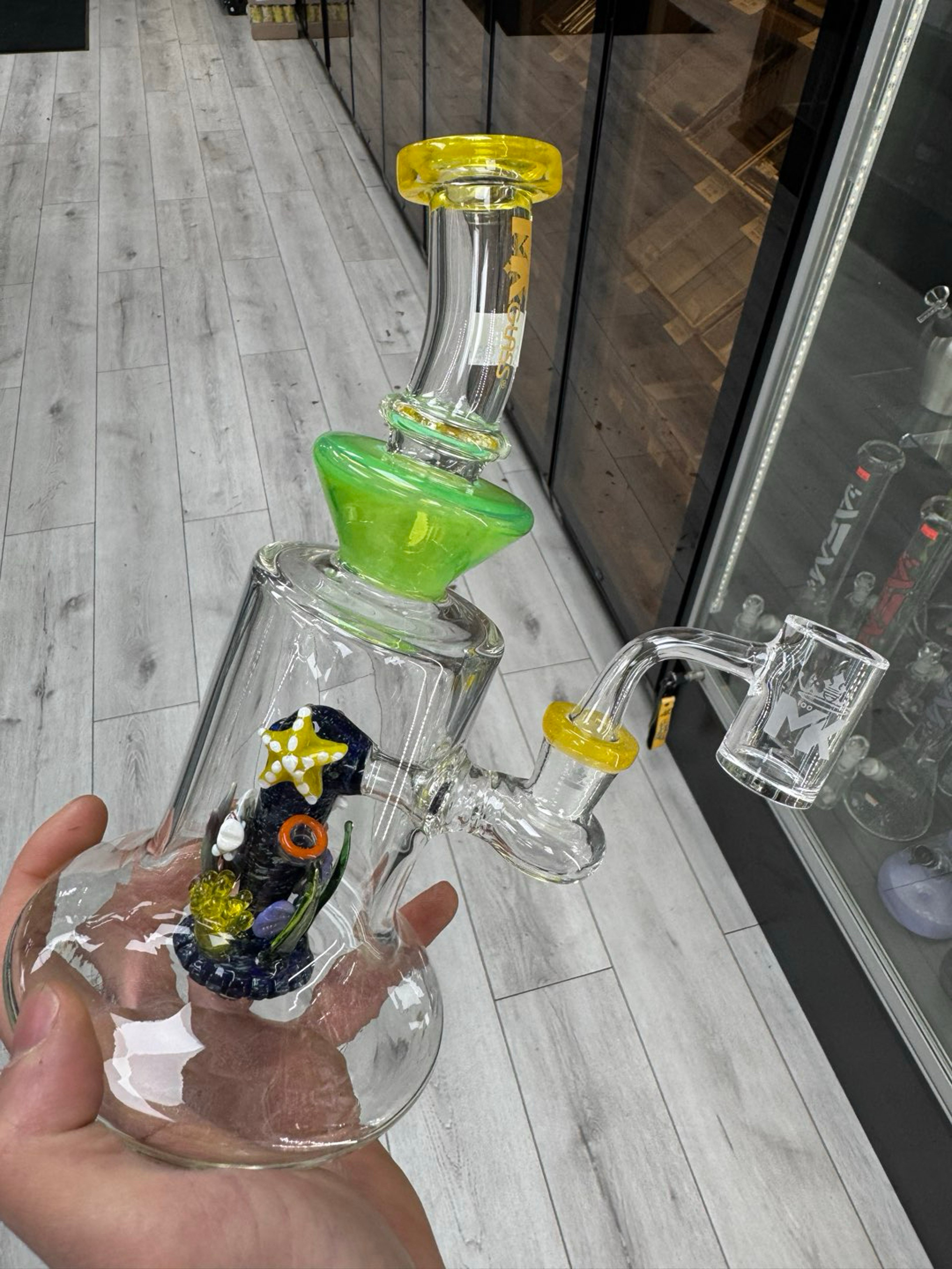 Preview pic of Mk glass aquarium rig green / yellow