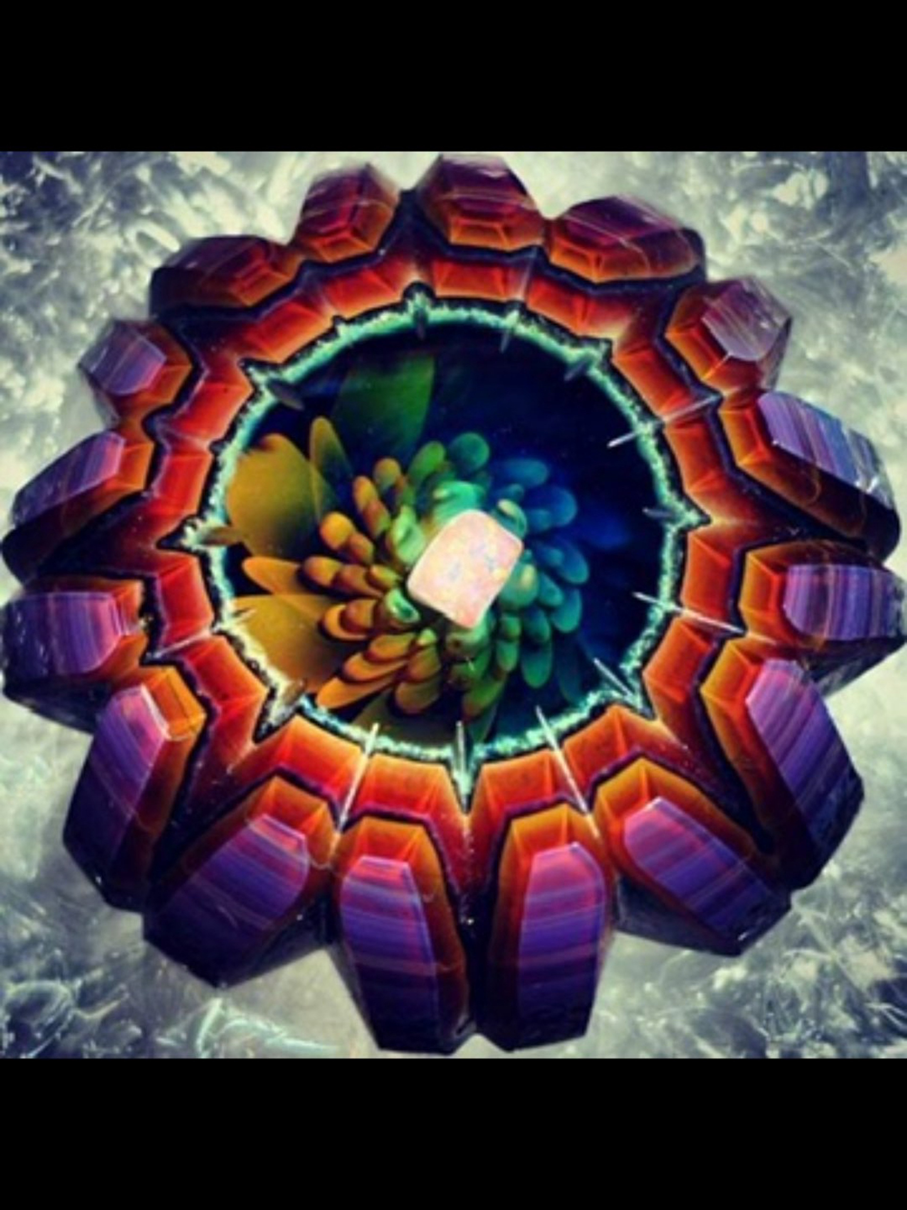 Preview pic of 2013 Carver B pendant