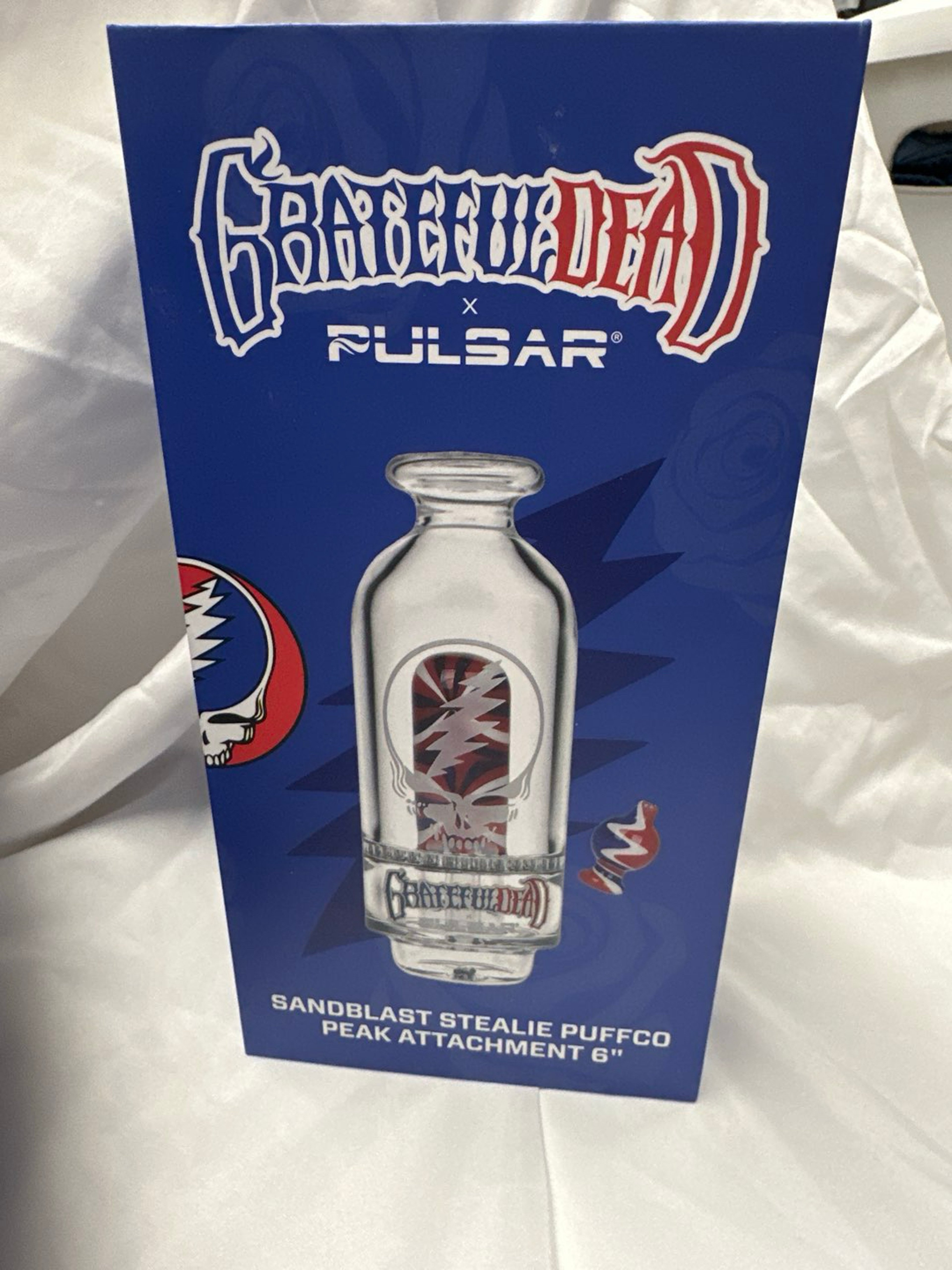 Preview pic of Grateful Dead pulsar Puffco Attachment