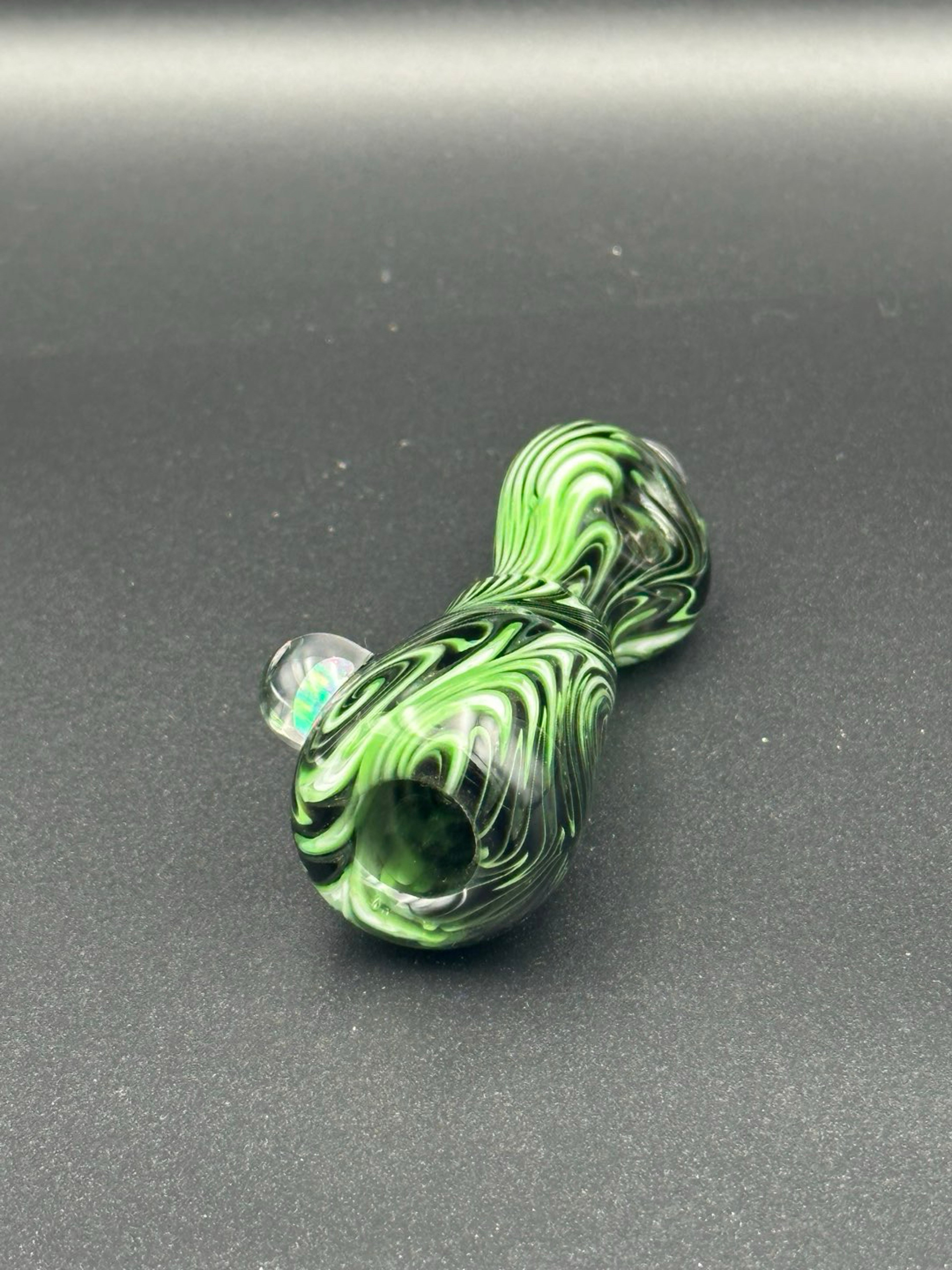Preview pic of Green wig/wags chillum