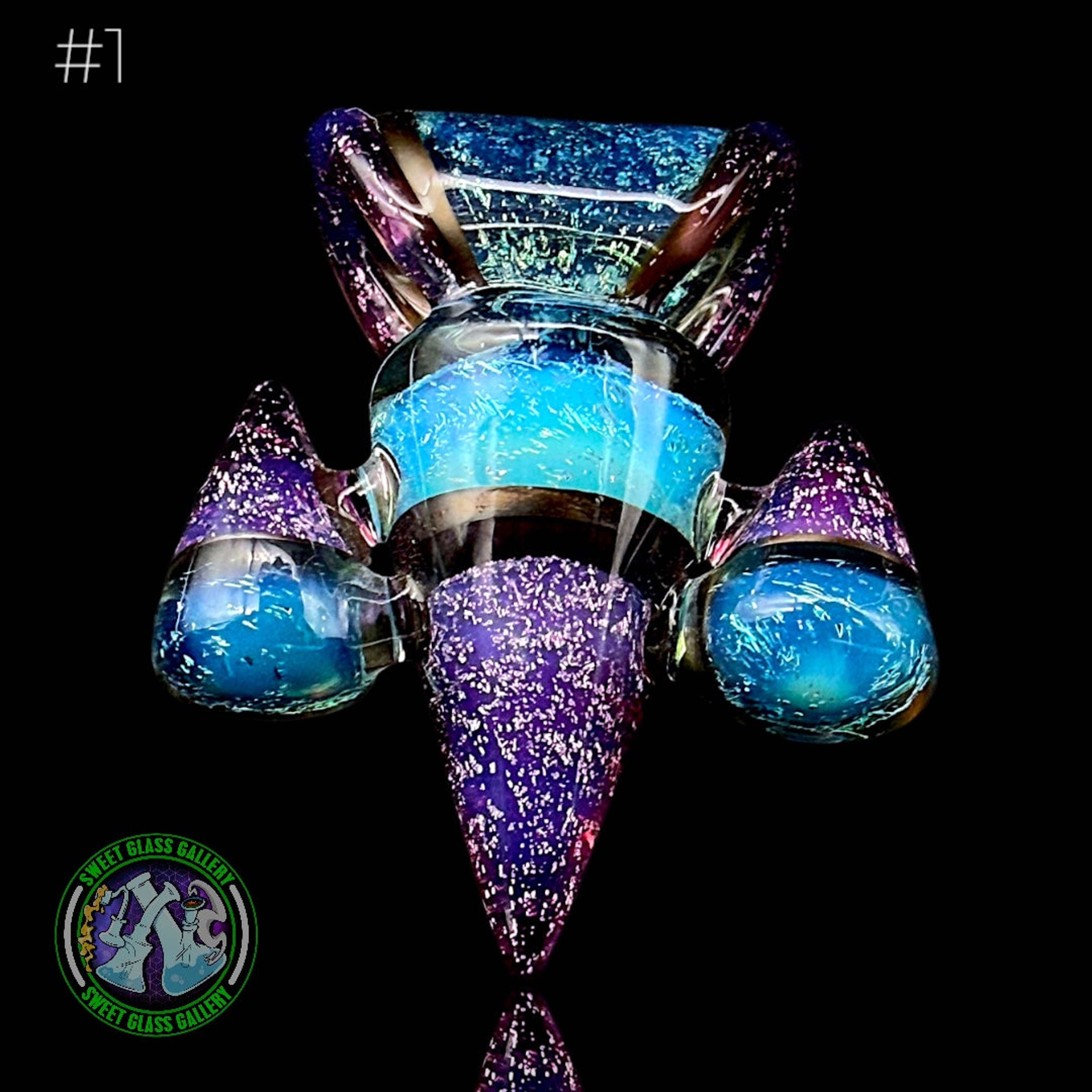 Preview pic of Rich Villa - Pendant #1