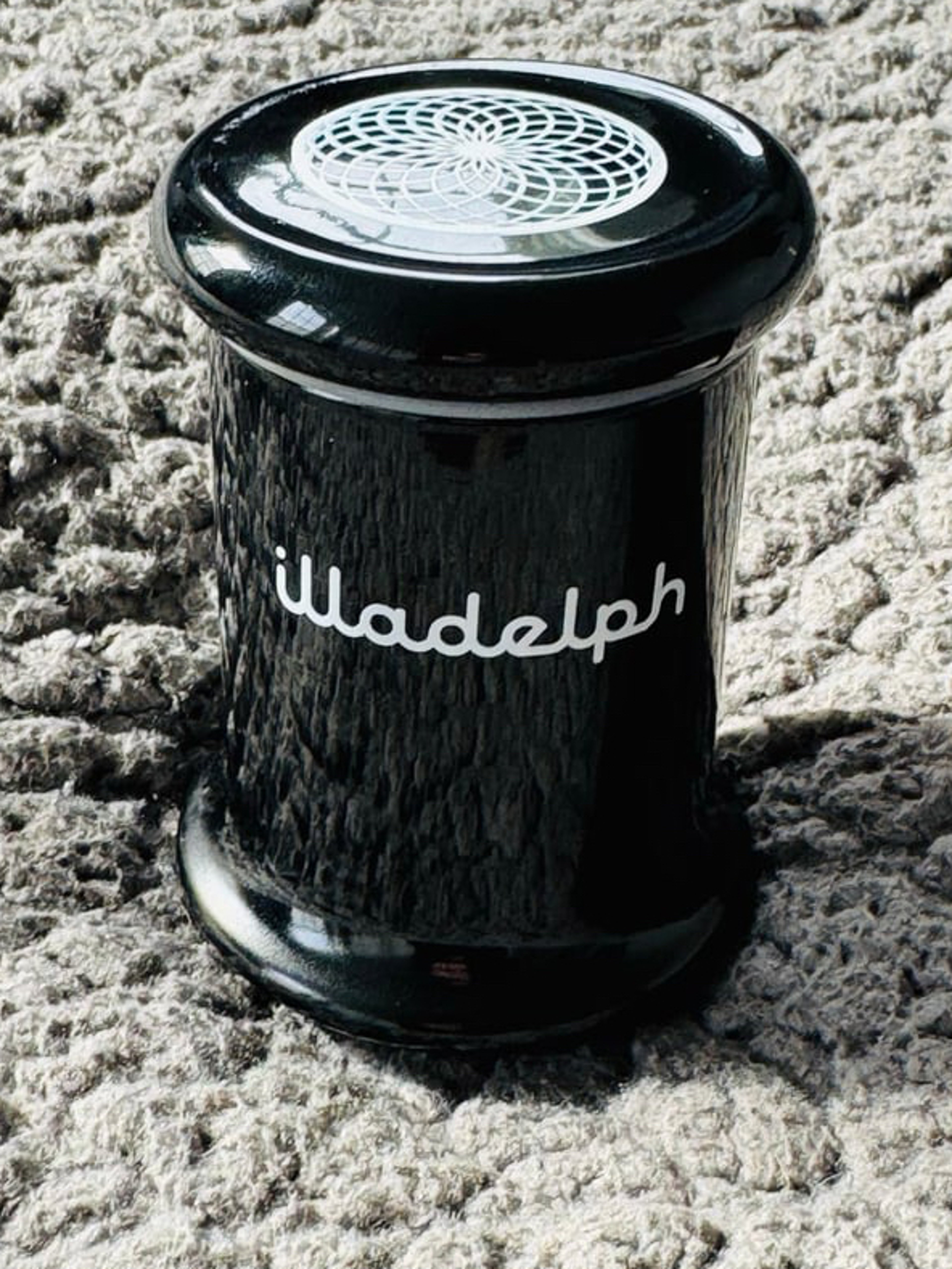 Preview pic of OG ILLADELPH NUG JAR NEVER USED PERFECT CONDITION 10/10