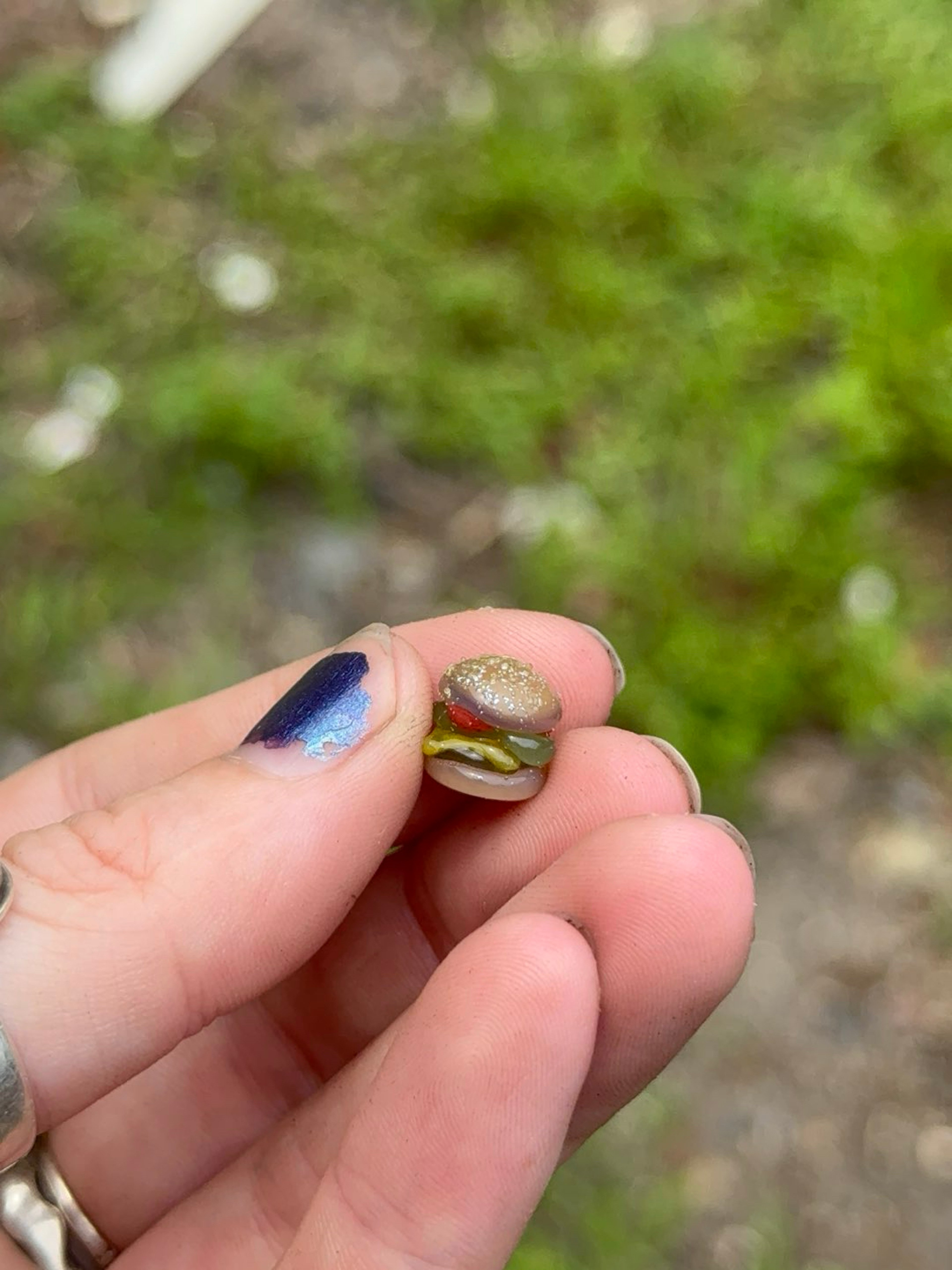 Preview pic of Delux cheese burger terp Pearl