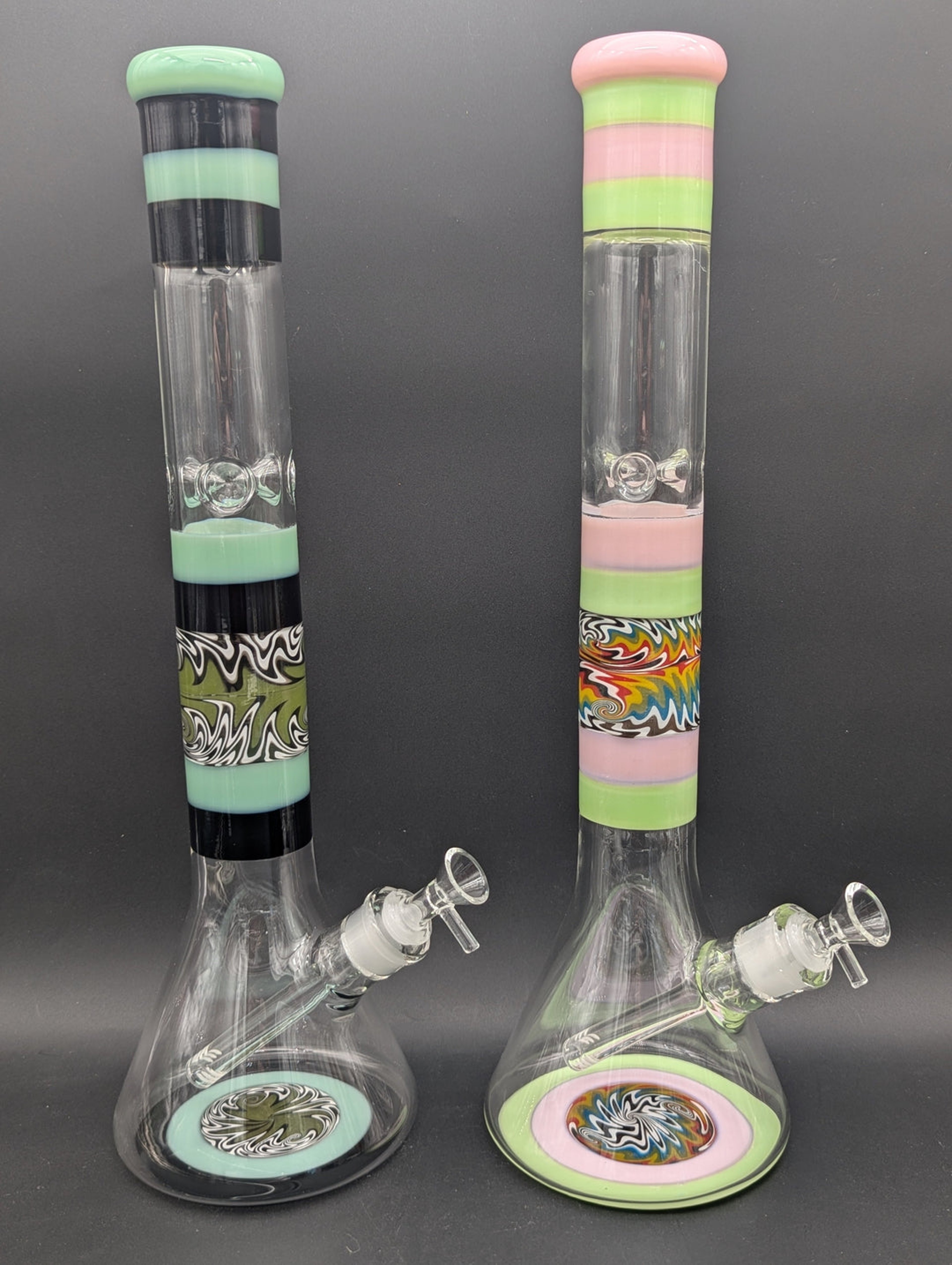 18" BEAKER BONG WITH MULTI WORKED SECTIONS image 0