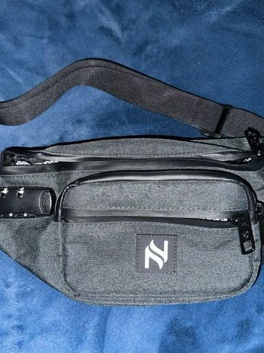 Preview pic of Innoscent Smell Proof Fanny Pack