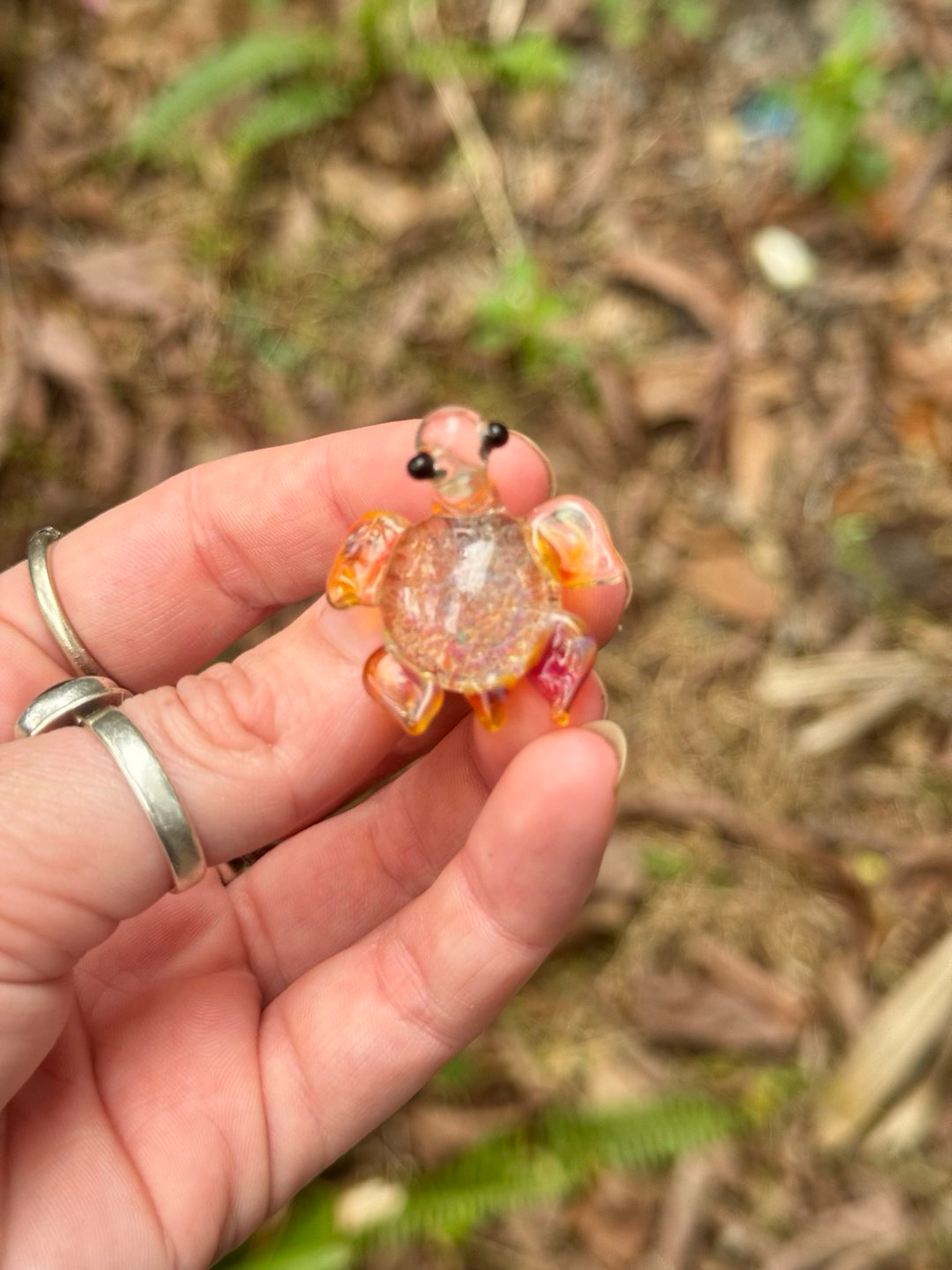 Turtle pendant  - Amber purple image 0
