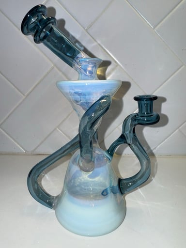 Preview pic of ManchildGlass ManChild Glass - Duel Uptake - Glowbolt & Atomic Stardust