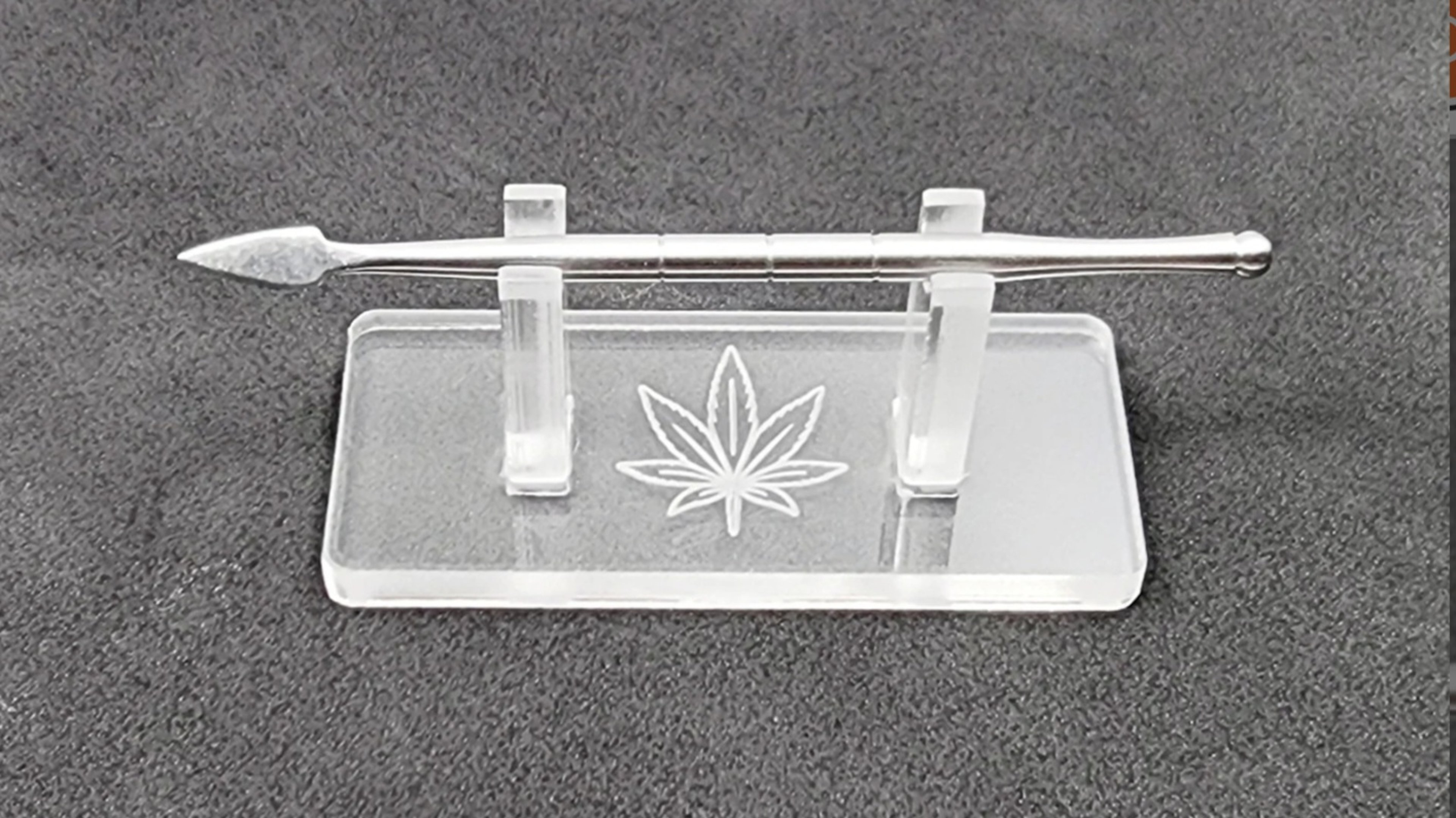 Preview pic of Plastic Dab Tool Stand: Flower Engraving, Made in USA