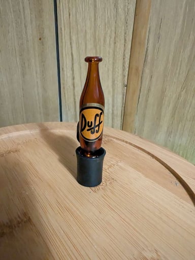 Preview pic of Duff beer pivot top