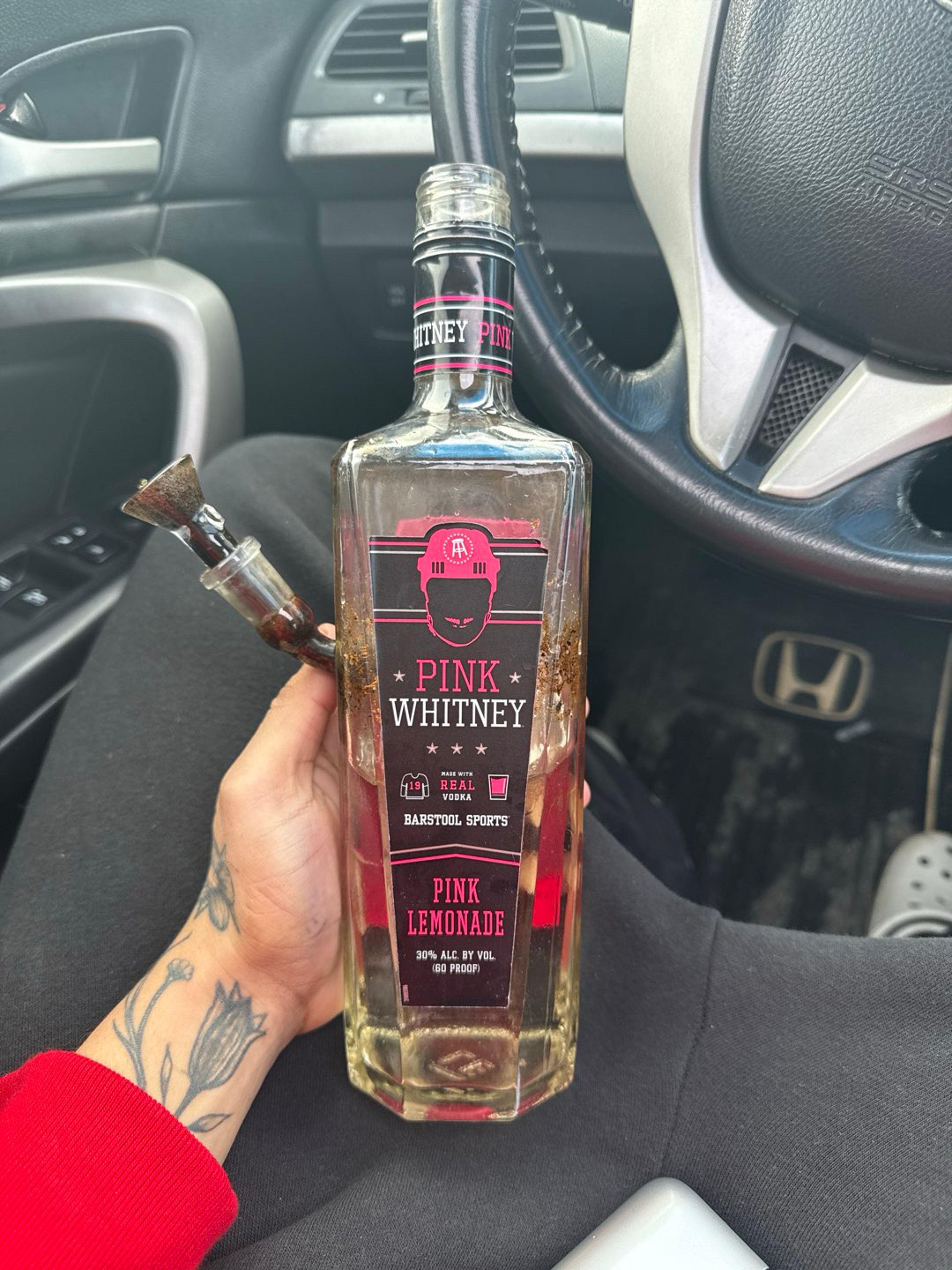 Preview pic of Pink whitney bong