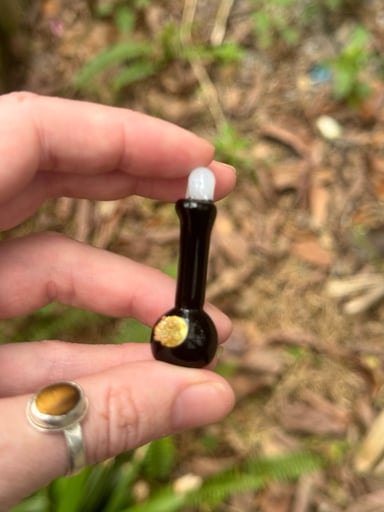 Preview pic of Black bong pendant