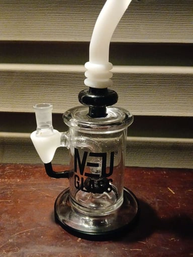 Preview pic of NEU Glass rig
