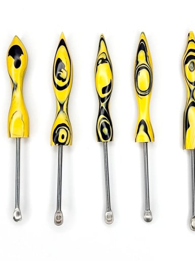 Preview pic of Bee Stinger Honey Spoon Dab Tool