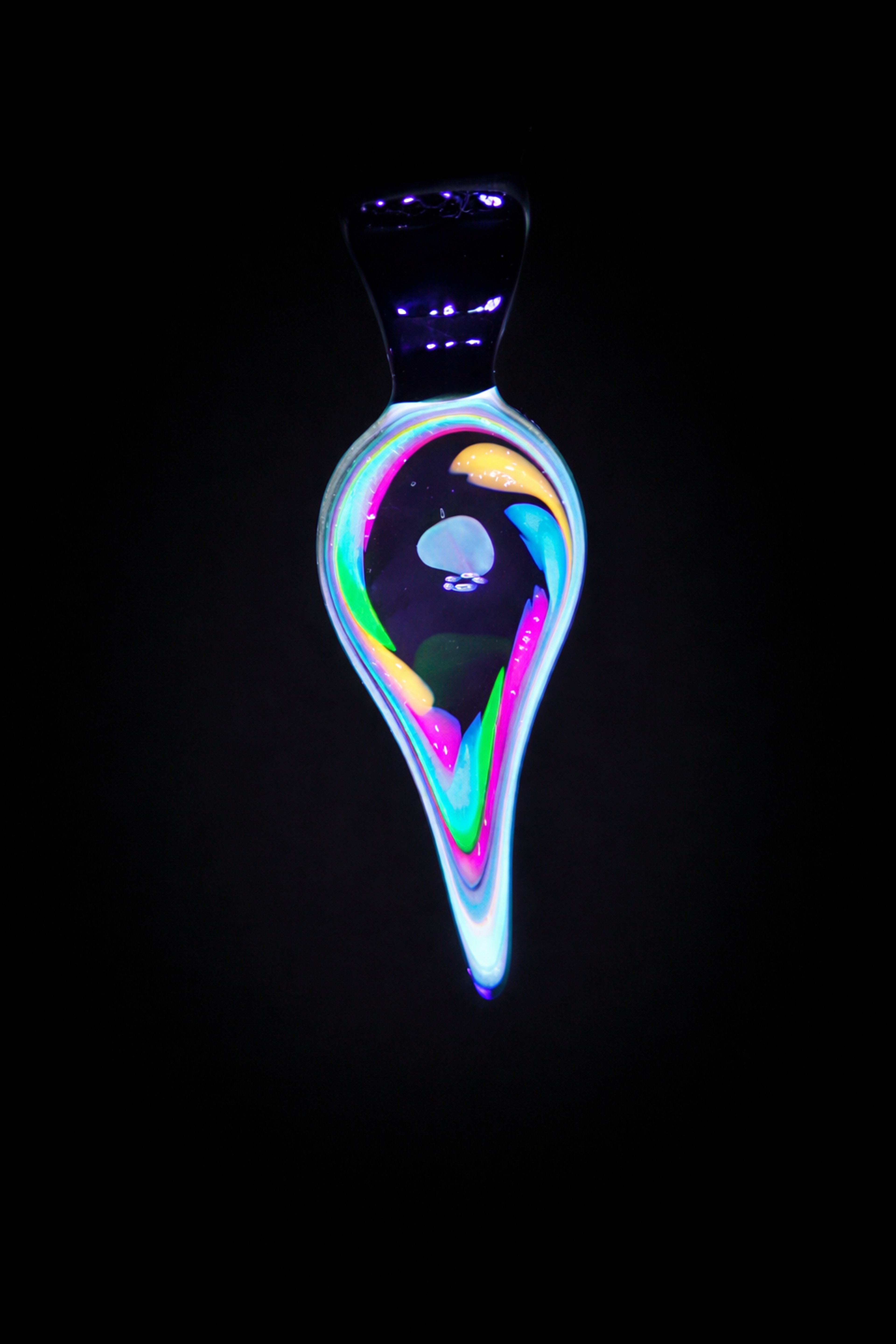 Preview pic of RAINBOW UV Pendant