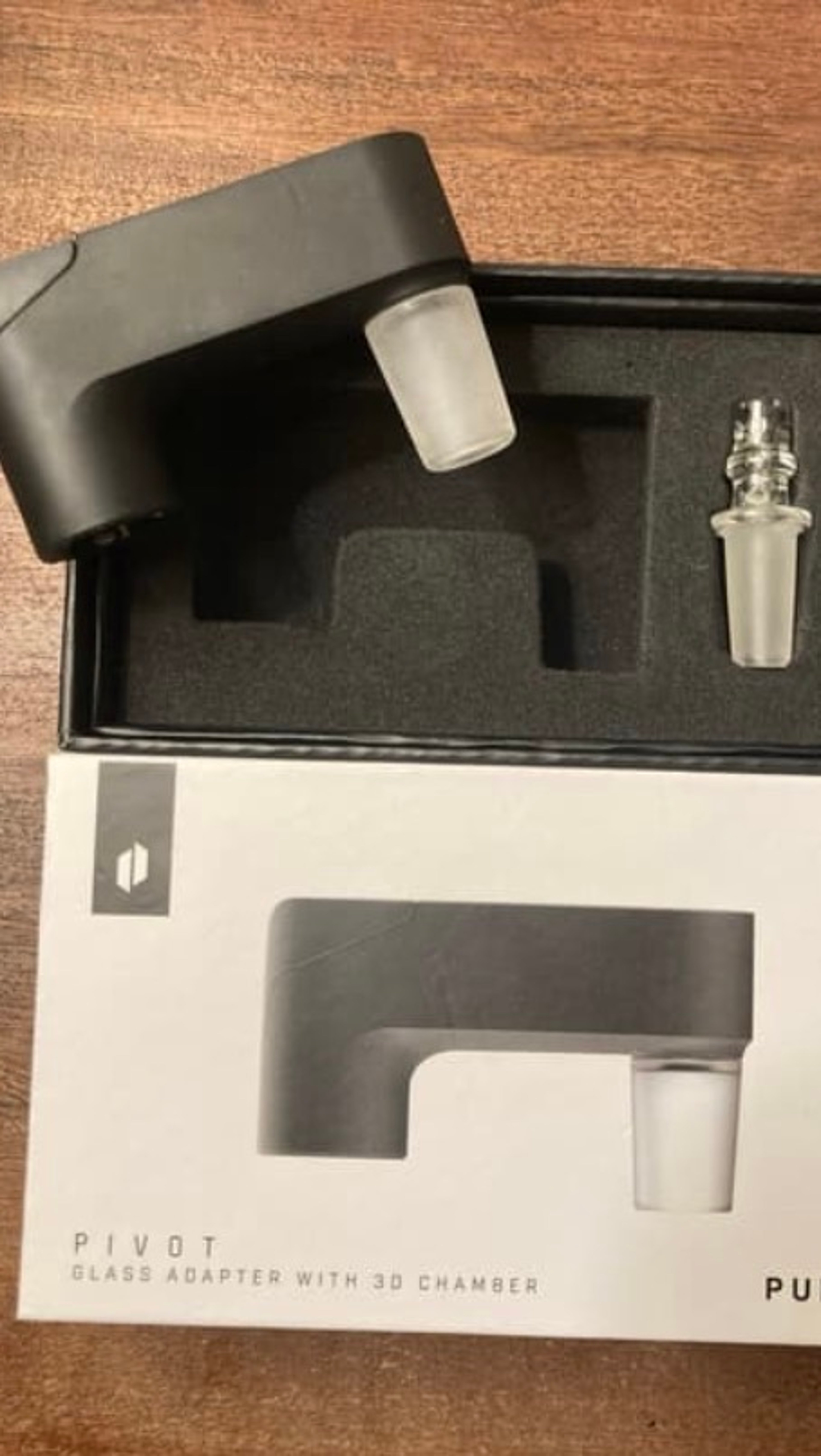 Preview pic of Pivot Water Pipe Adapter by Puffco