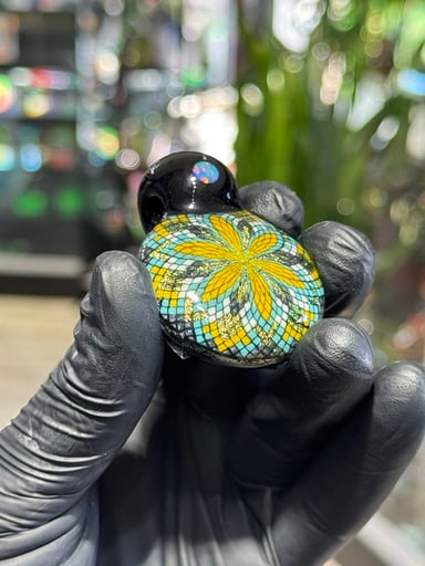 Preview pic of Vogel Glass Pendant