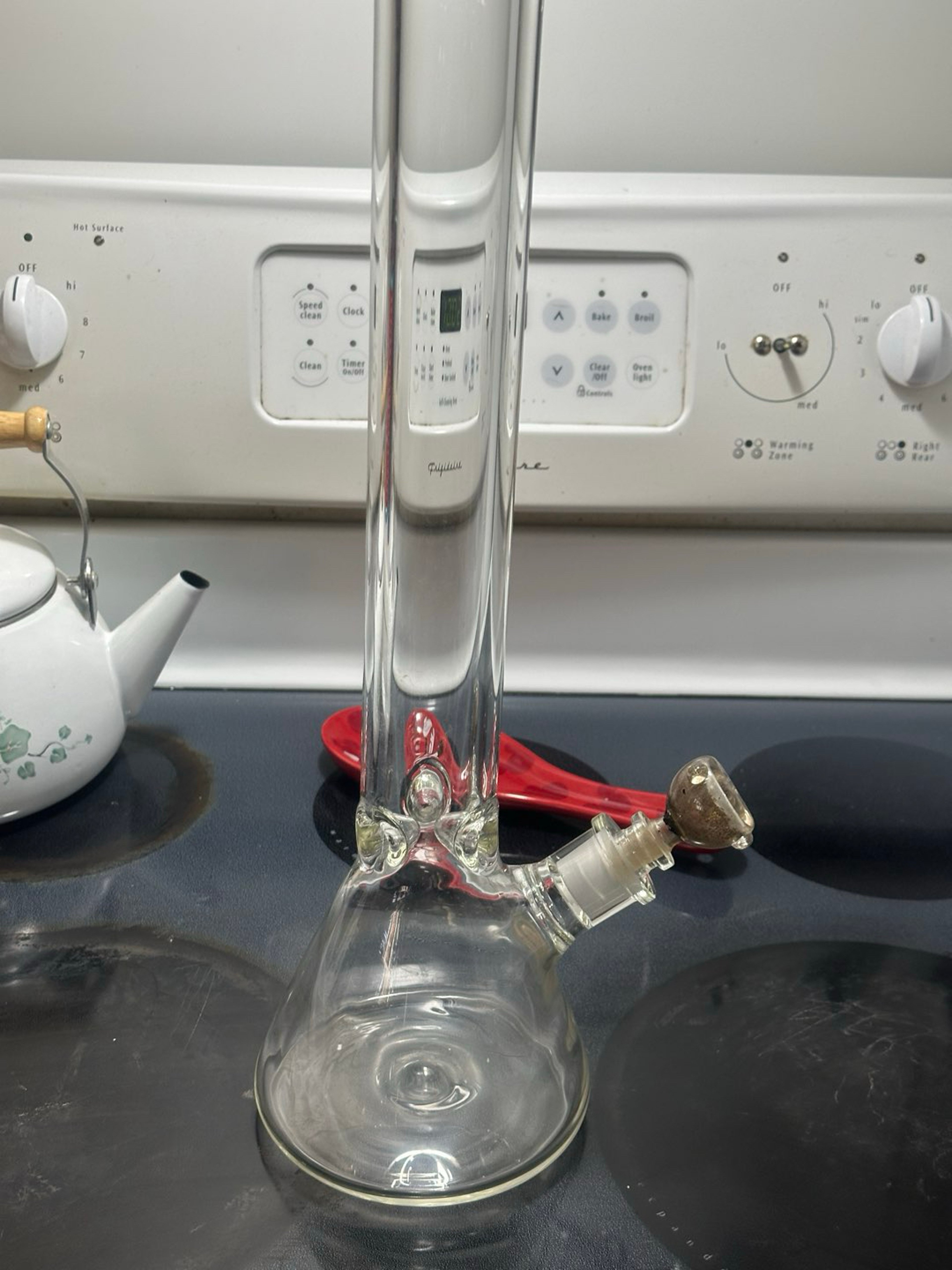 Preview pic of Beaker Bong