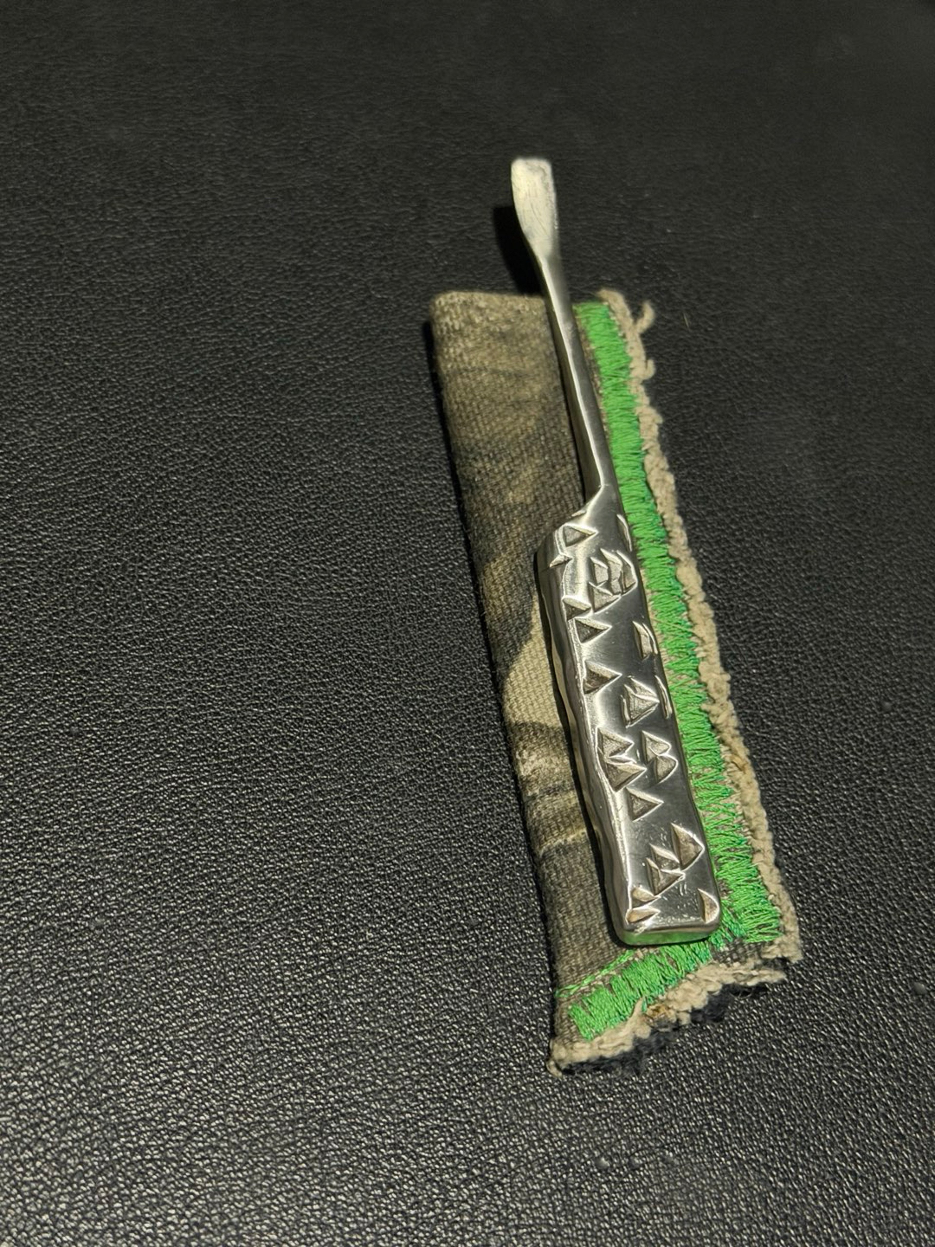 Preview pic of Bubbas Face Terp Shank Dab Tool